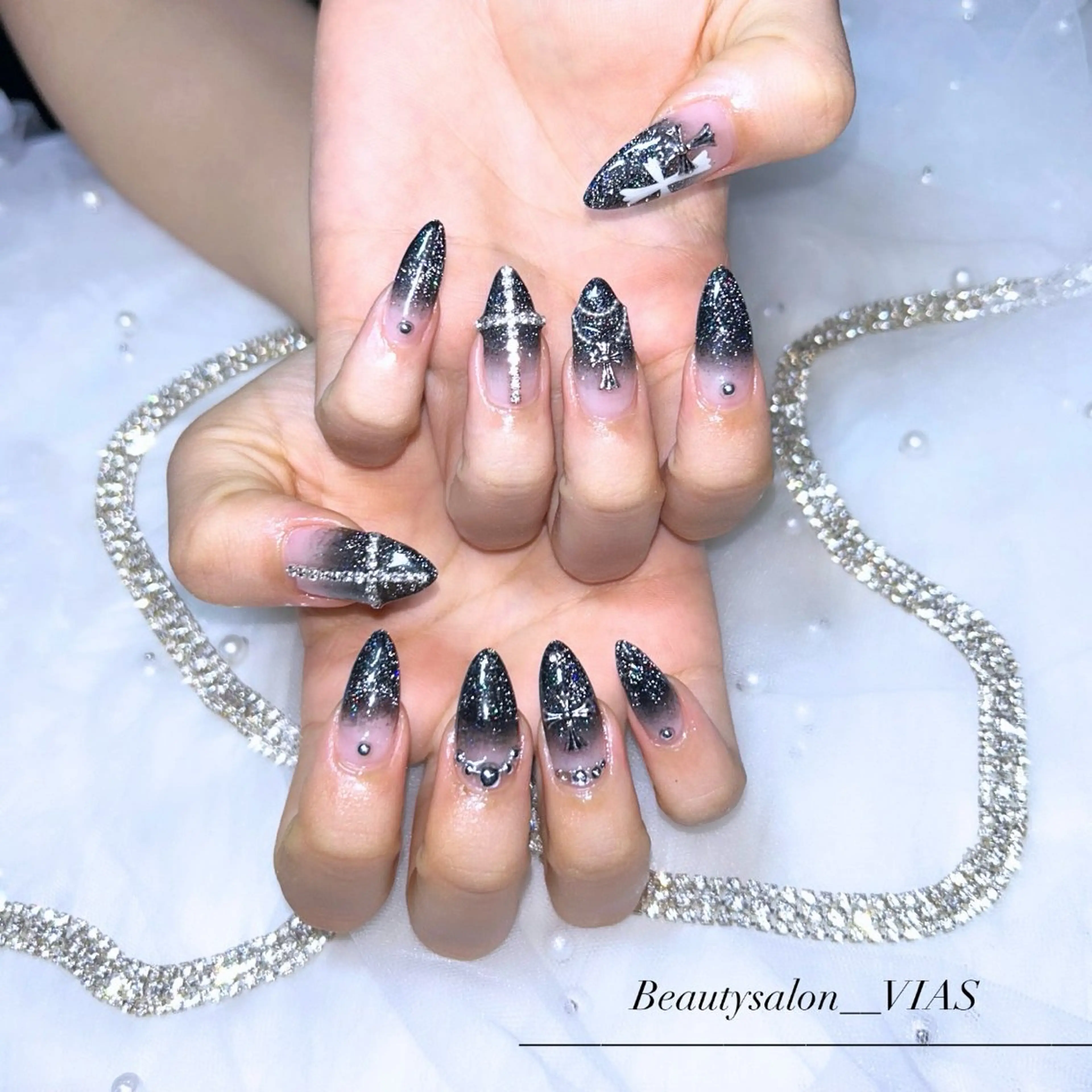 ネイル ハンドネイル VIAS 〜EYE&NAIL〜のネイルデザイン