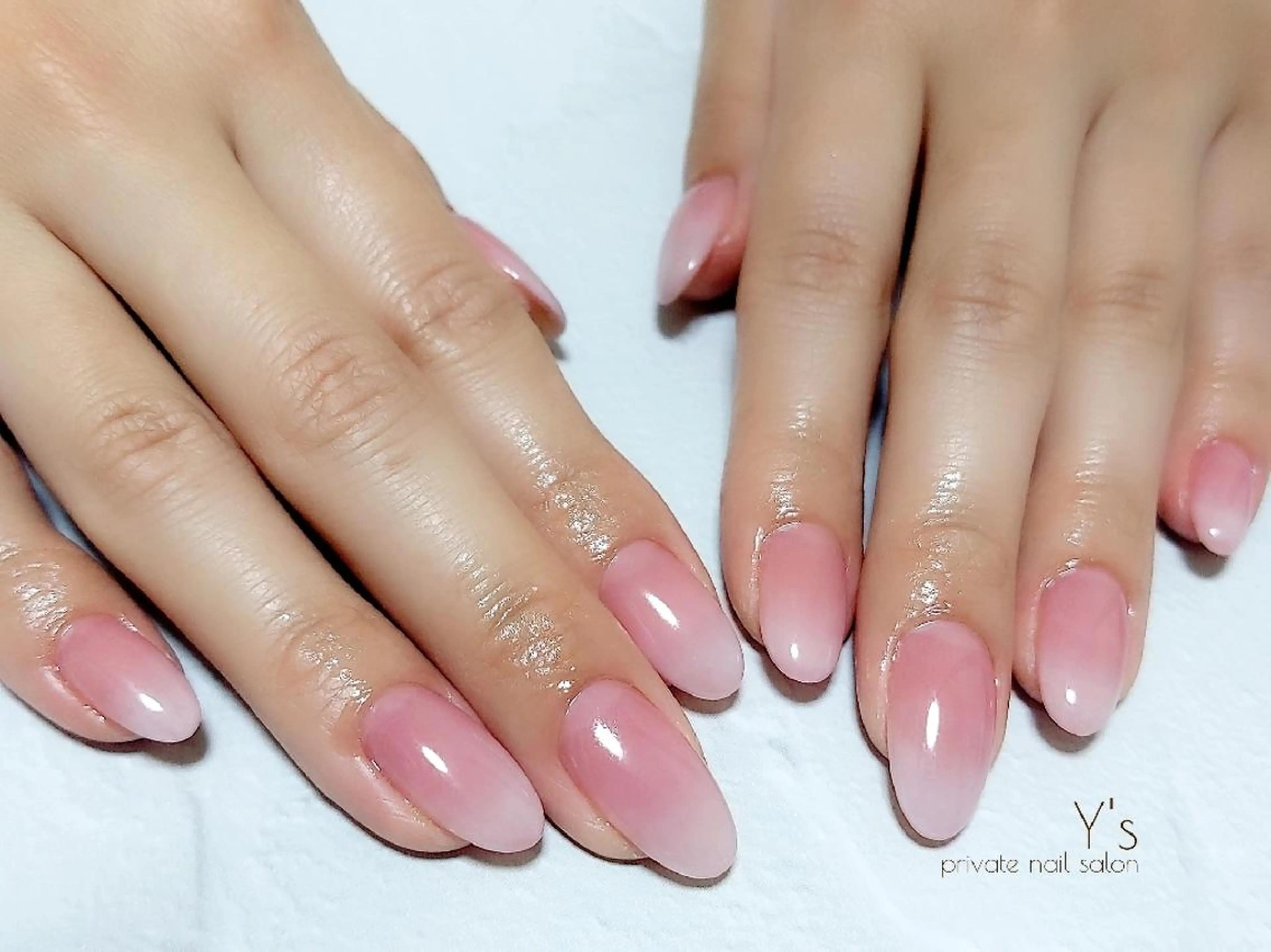 ネイル ハンドネイル YUMI NAGAI  のネイルデザイン