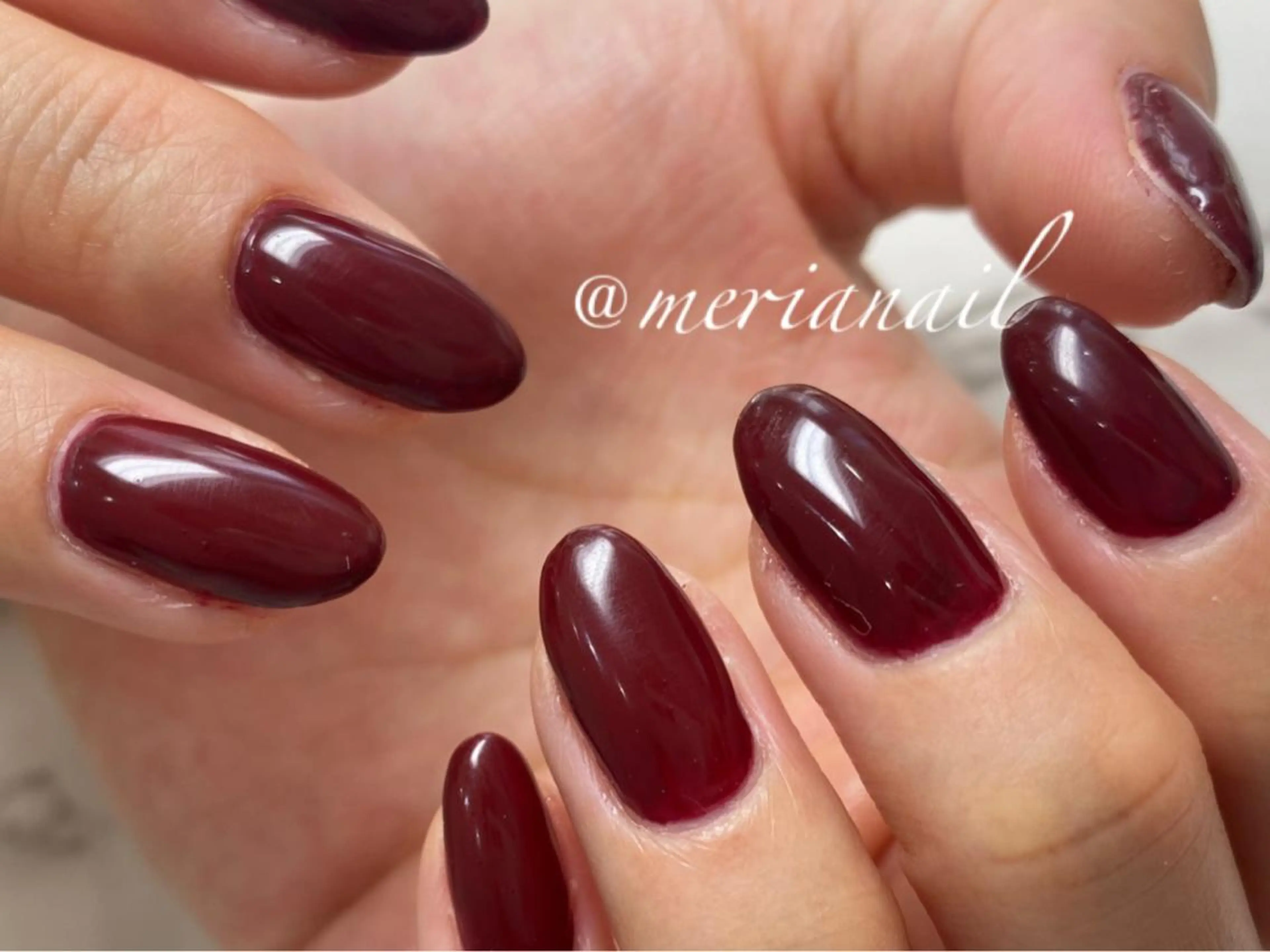 カラー ネイル ボルドーカラー ボルドー ワンカラーネイル ハンドネイル INFINITY所属・INFINITY nailのネイルデザイン