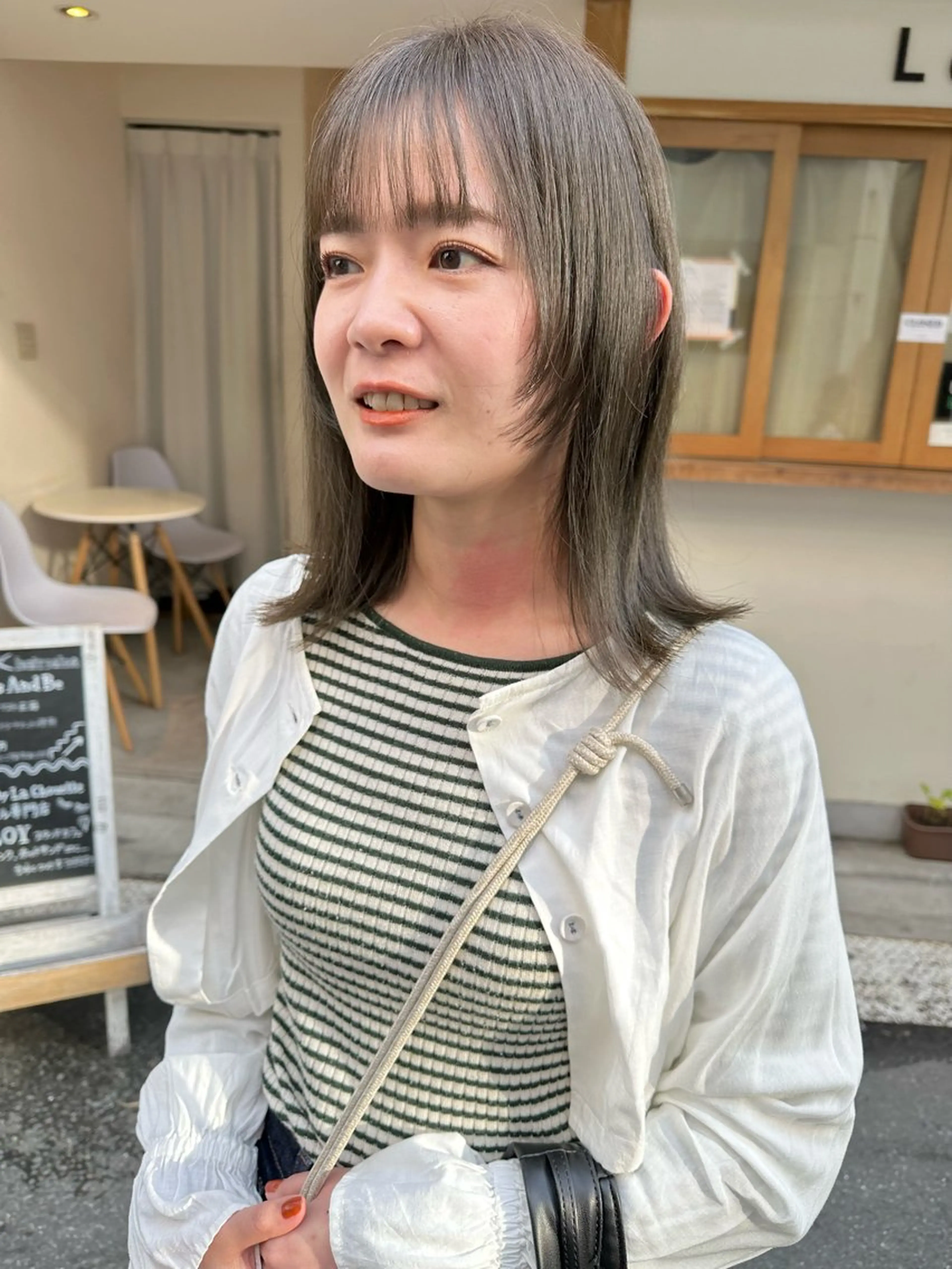 ミディアム カラー ベージュカラー ハイトーンカラー オリーブベージュ luve heart's And Be  minamisemba所属・脇坂 佳世の眉毛・アイブロウイメージ