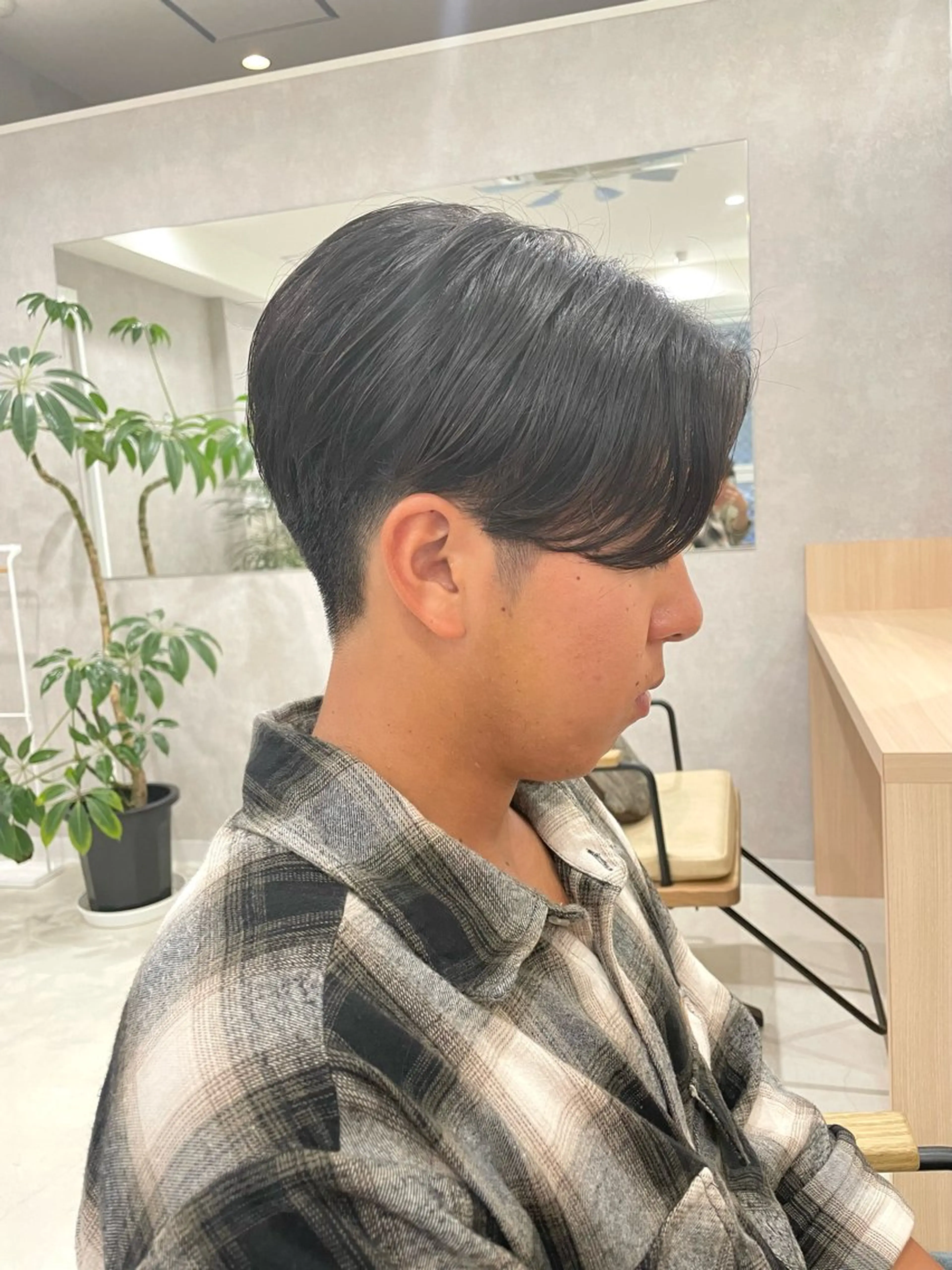 ショート カラー パーマ メンズ 【東北メンズヘア1 位受賞🥇】本間祐太のヘアスタイル