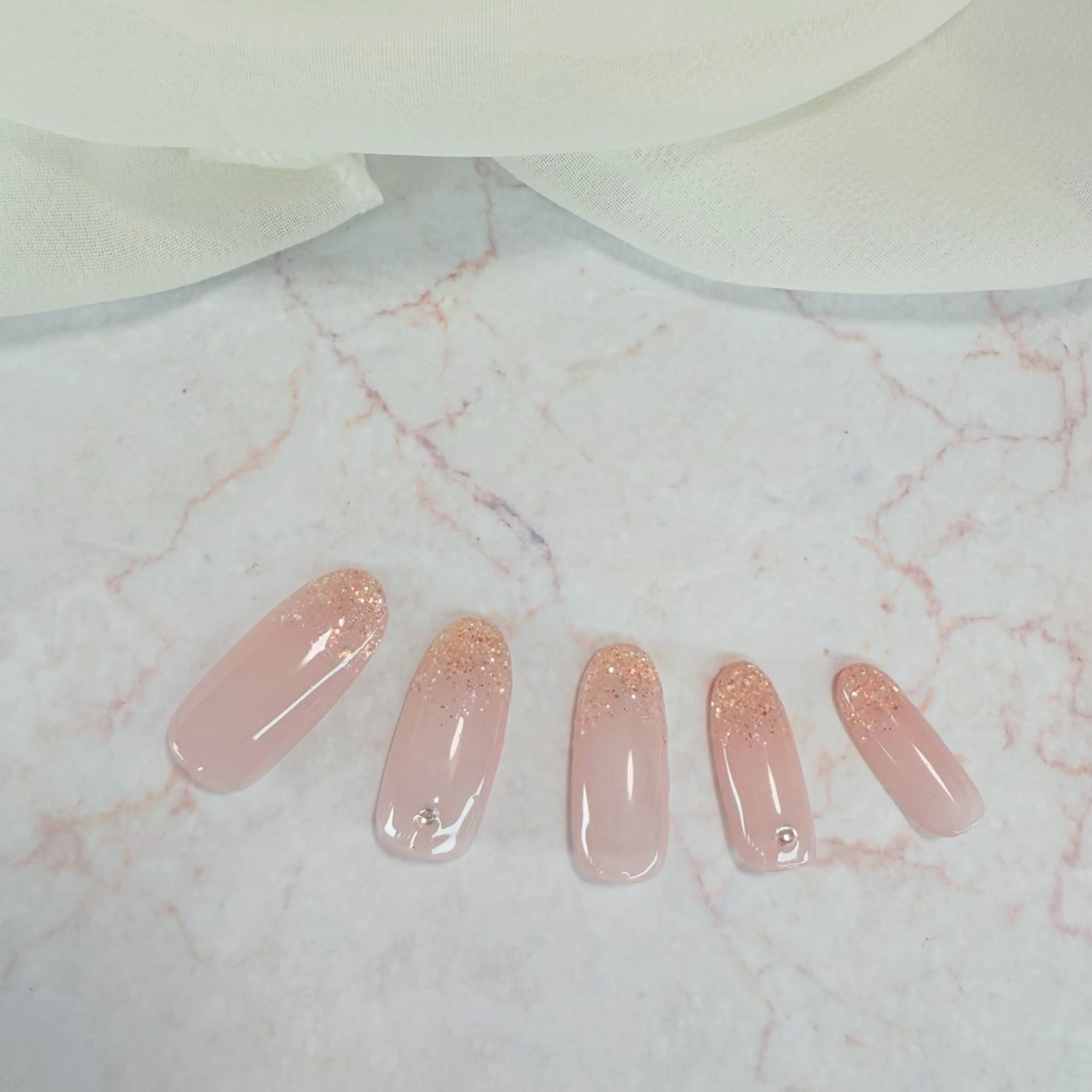 ハンドシンプルアートの写真