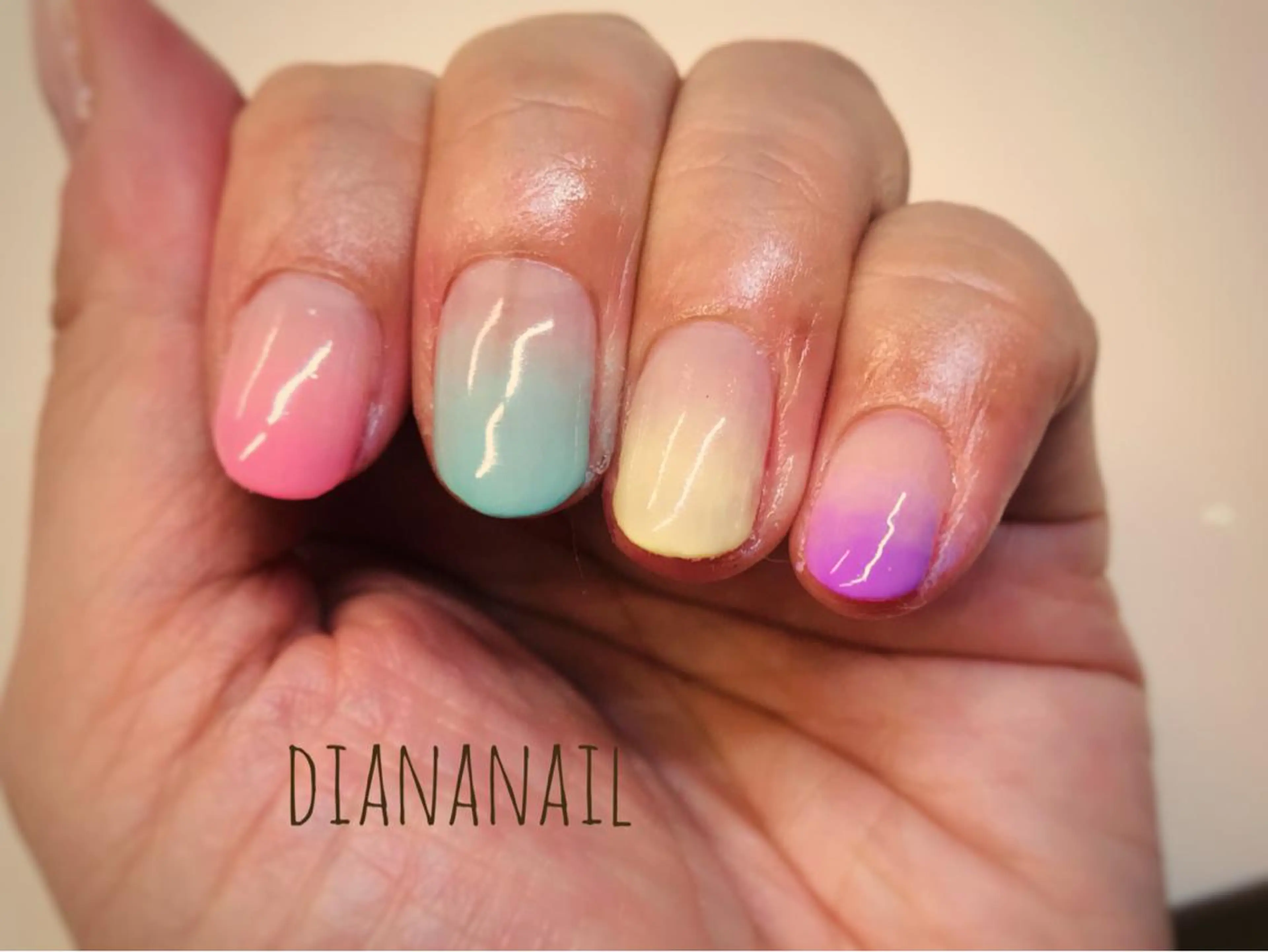 ショート みな とのネイルデザイン