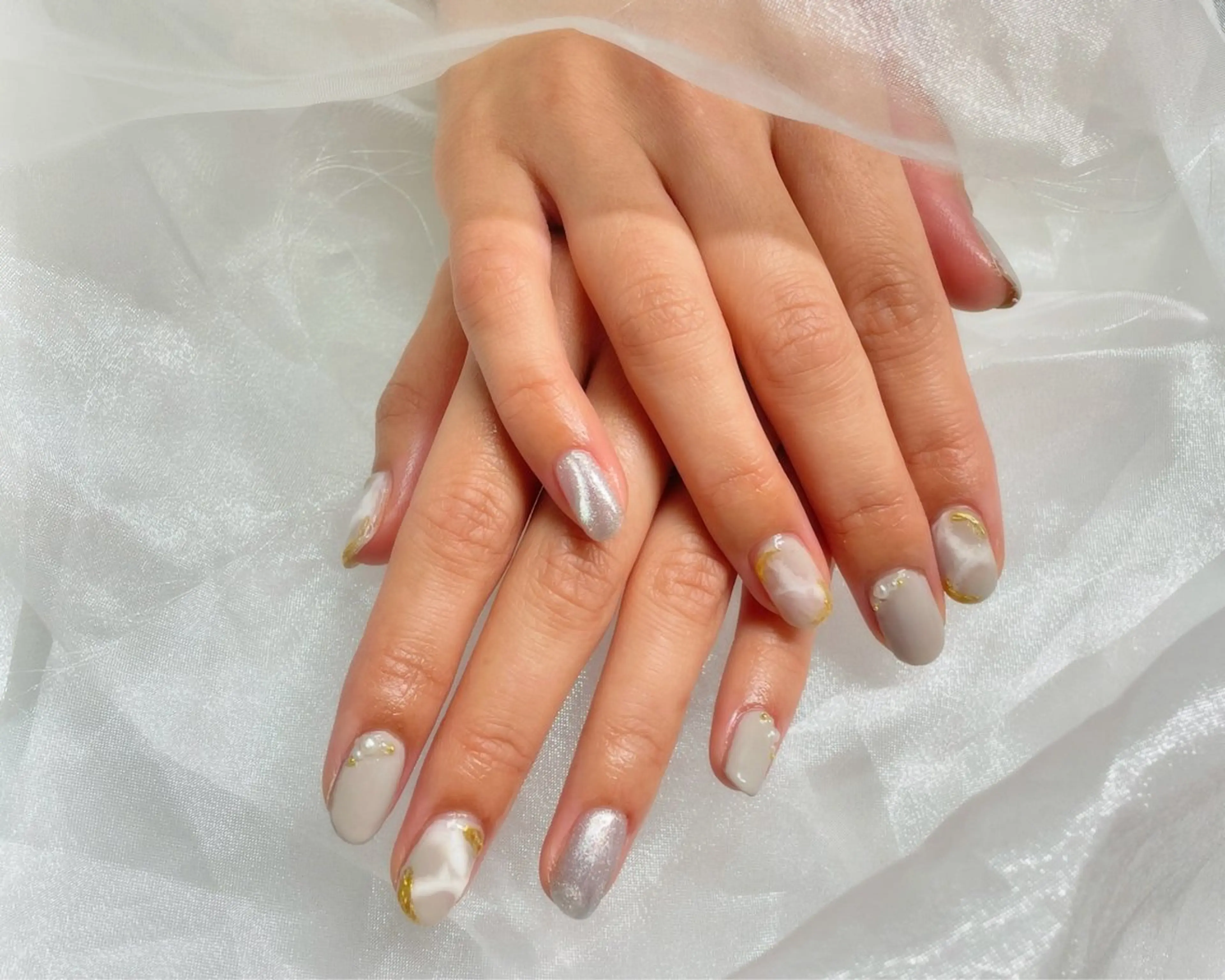 ネイル マグネットネイル ニュアンスネイル ハンドネイル BABY LION :Fumiyoのネイルデザイン