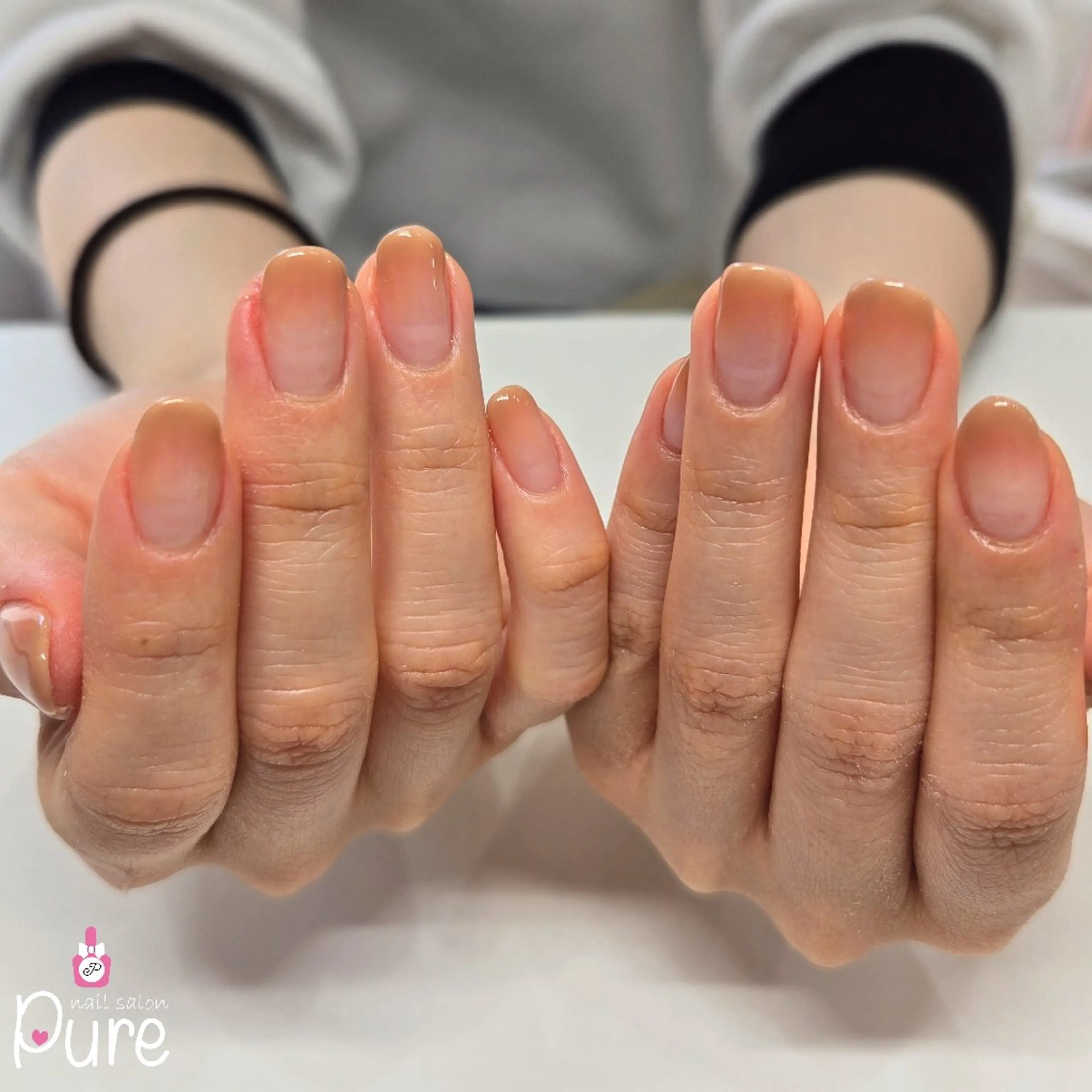 ネイル グラデーション Pure 亜里沙のネイルデザイン