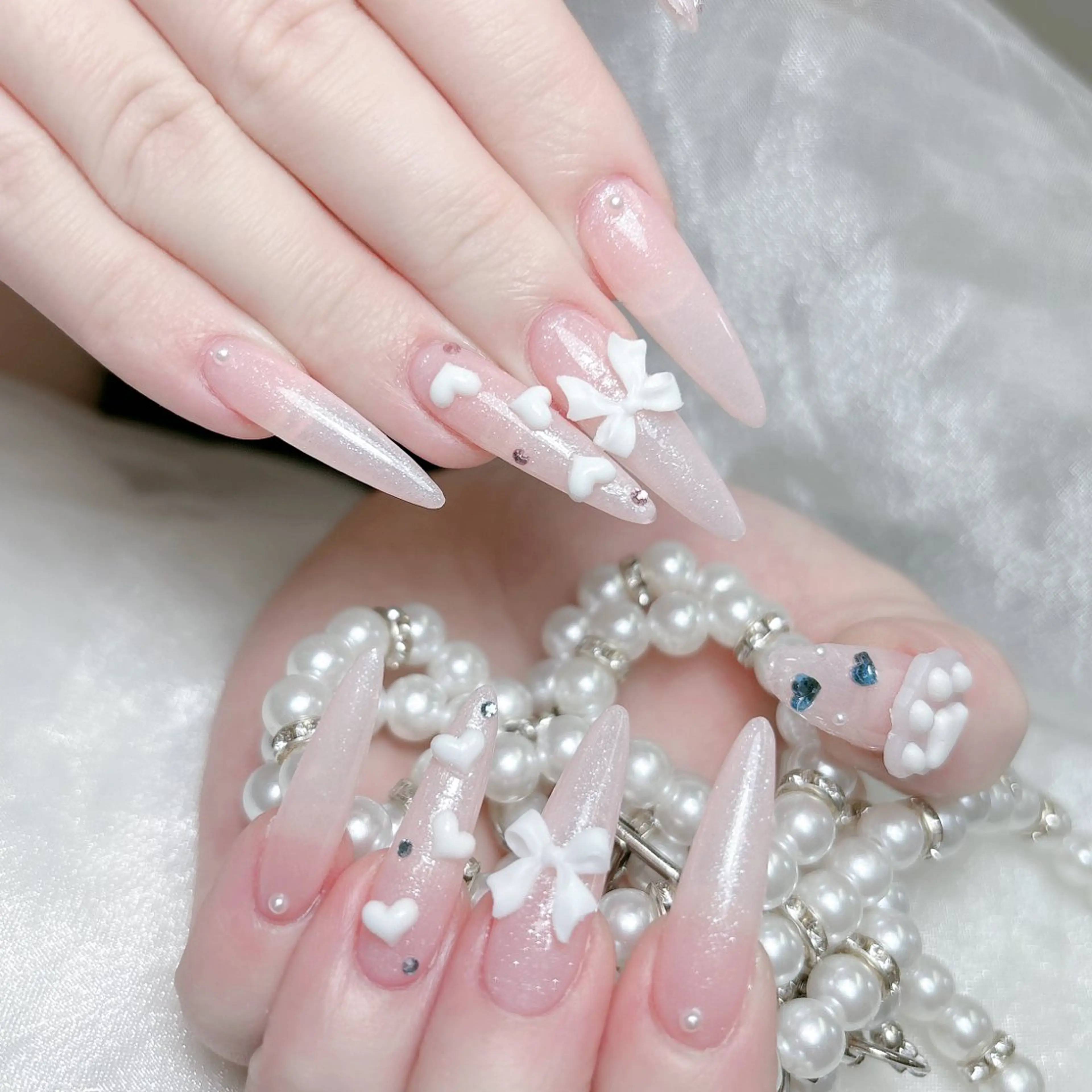 ネイル 成人式 ジェルネイル ロングネイル マグネットネイル ミディアムネイル ハンドネイル MoMoA Nail ネイル長さ出し専門店のネイルデザイン