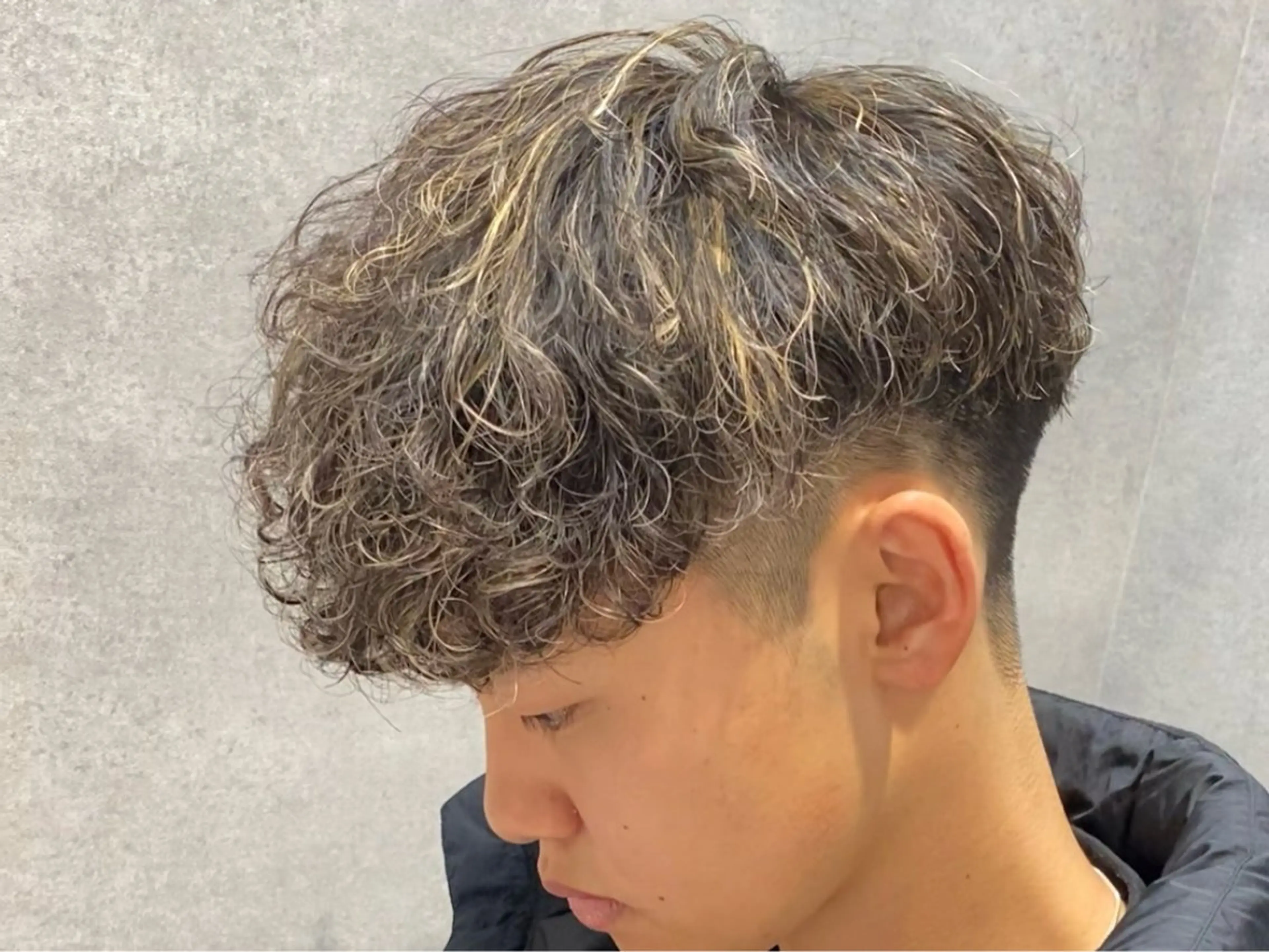 ショート カラー パーマ メンズ パーマ 因幡 颯のヘアスタイル