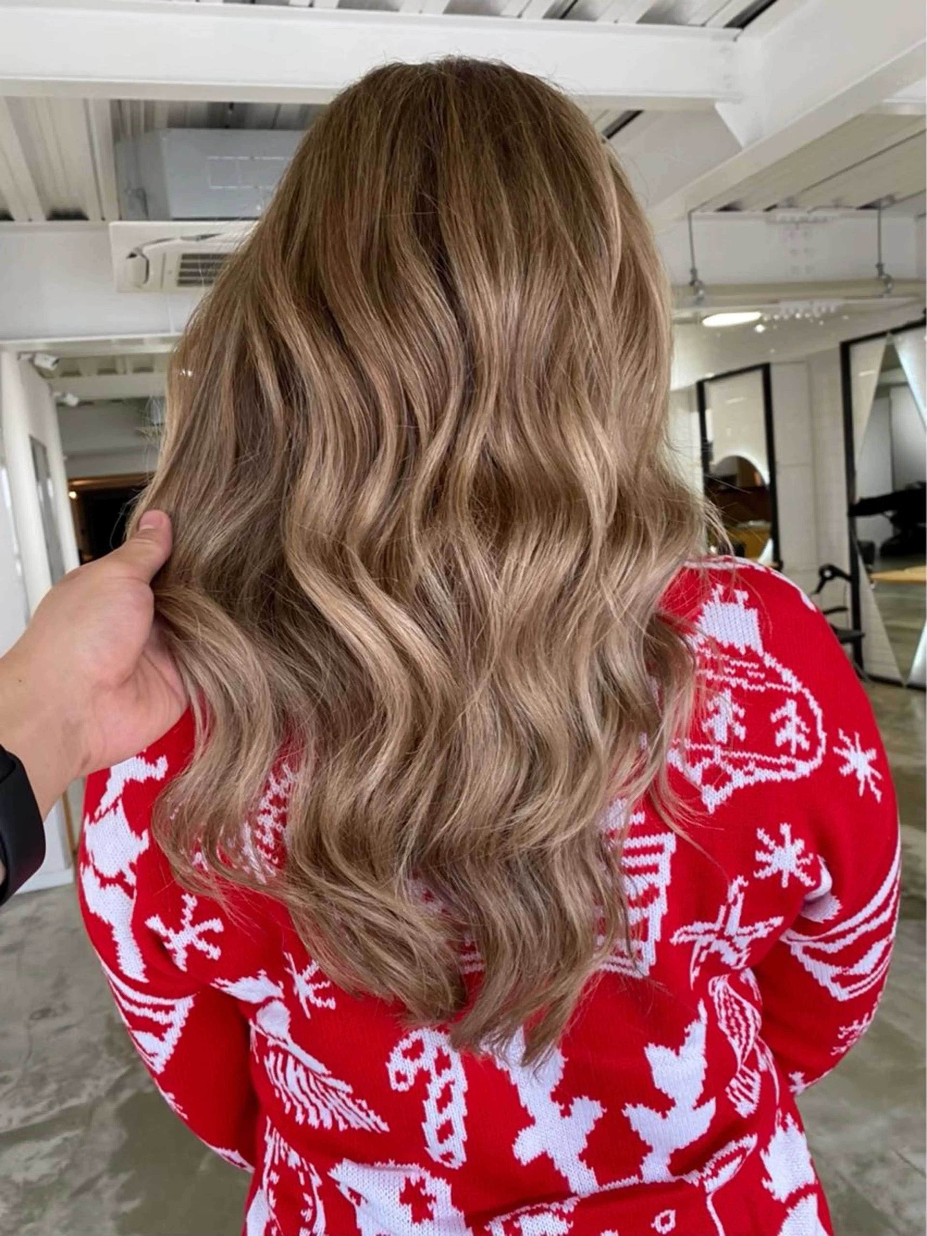 ロング カラー KOU×北谷× BY MY SIDEのヘアスタイル