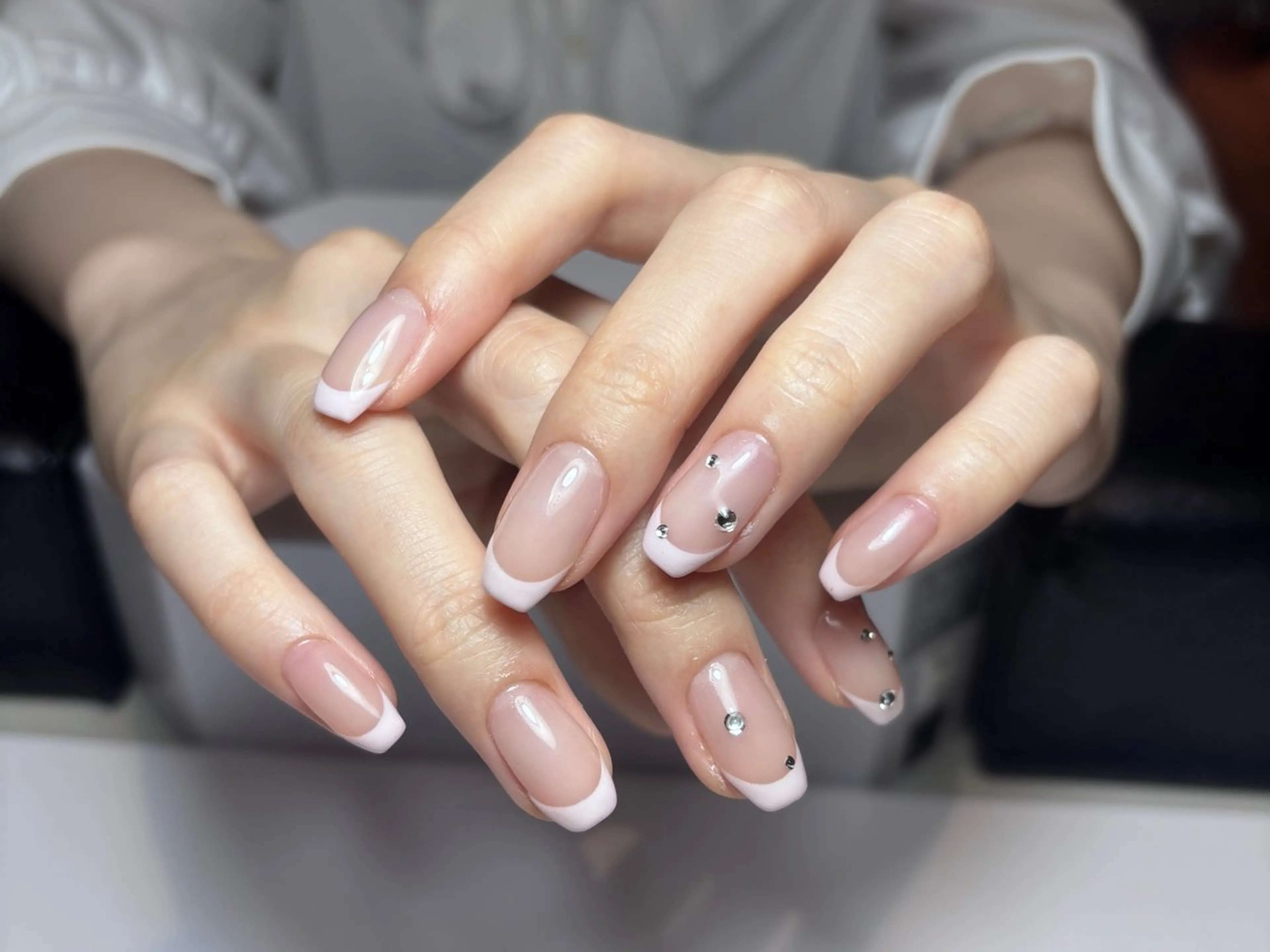 ミディアム 宮田 結晶のネイルデザイン