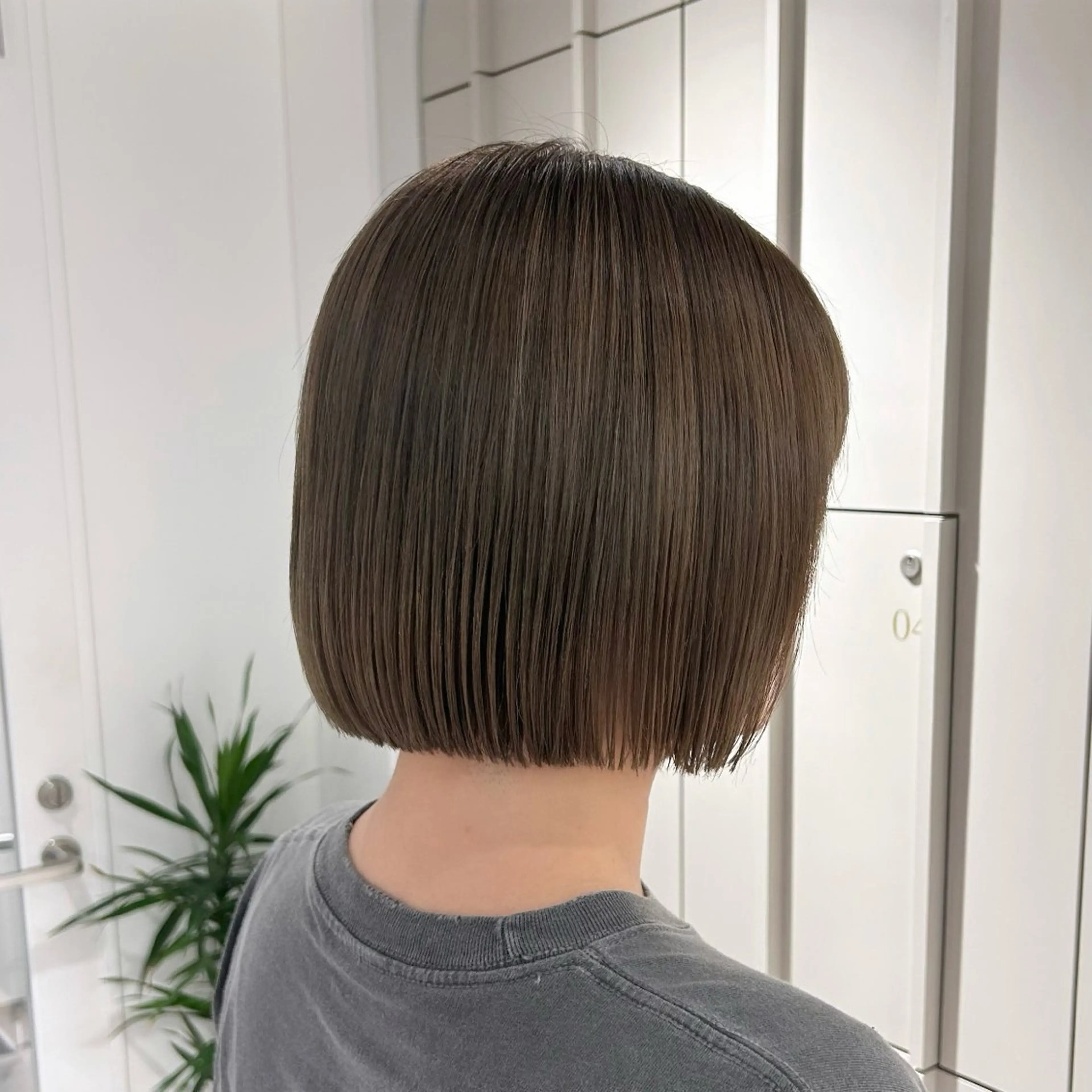 ショート カラー カット ヘアカラー トリートメント 若狭 愛梨のヘアスタイル