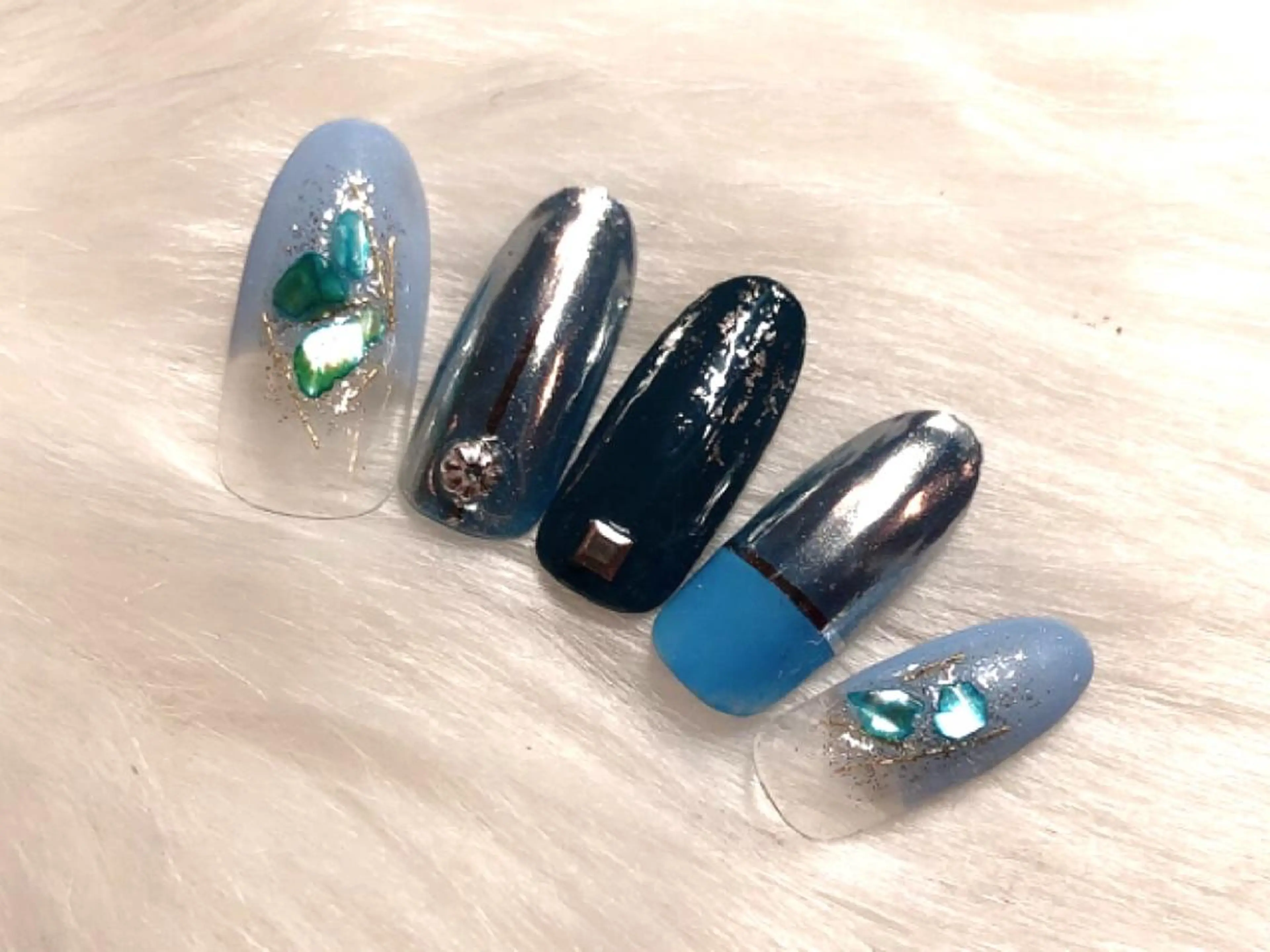 ネイル Viva!tip所属・Viva!tip ビバティップネイルのネイルデザイン