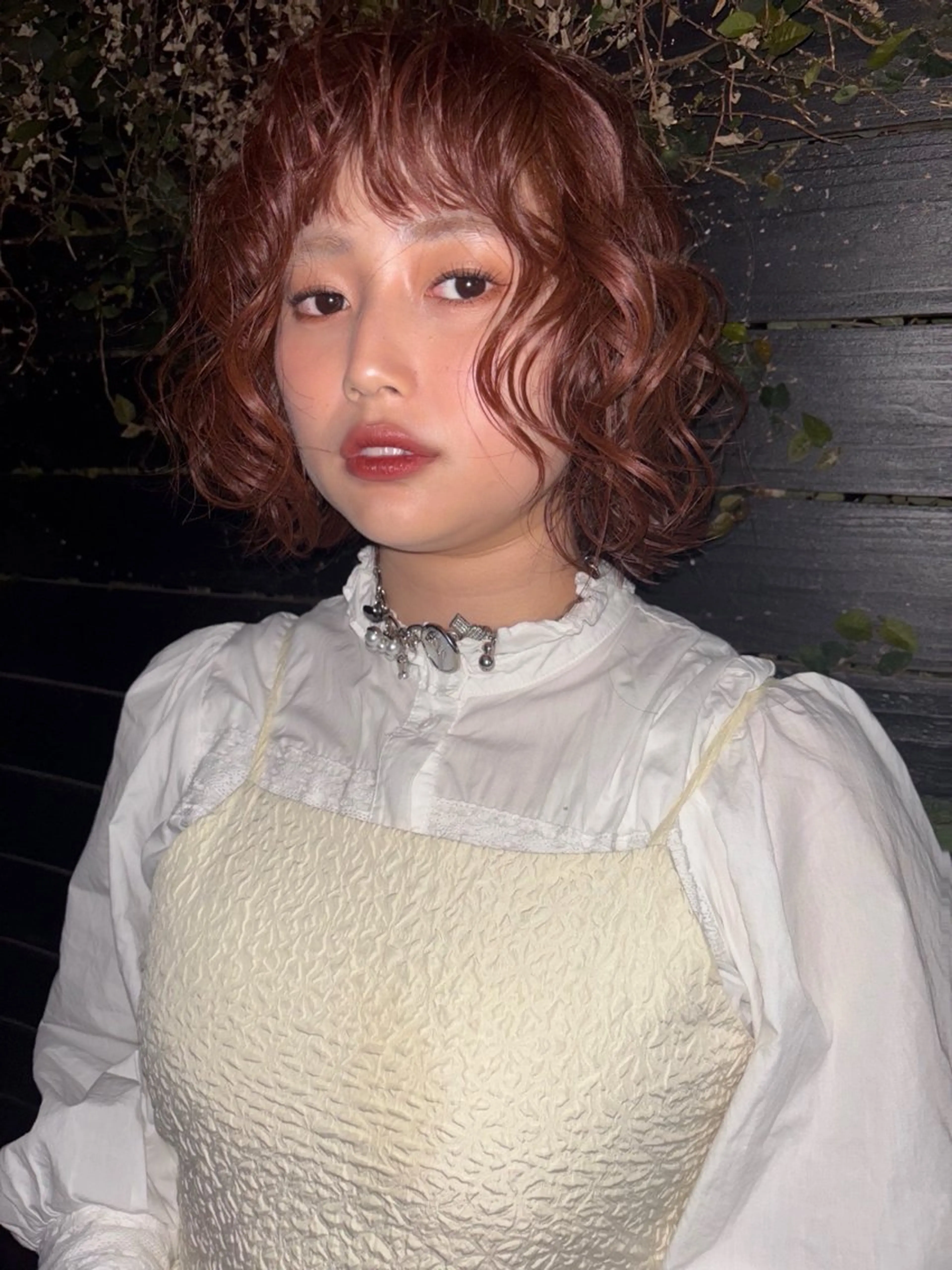 ショート ピンクブラウン ボブ カット ヘアカラー comeghead 琴音のヘアスタイル