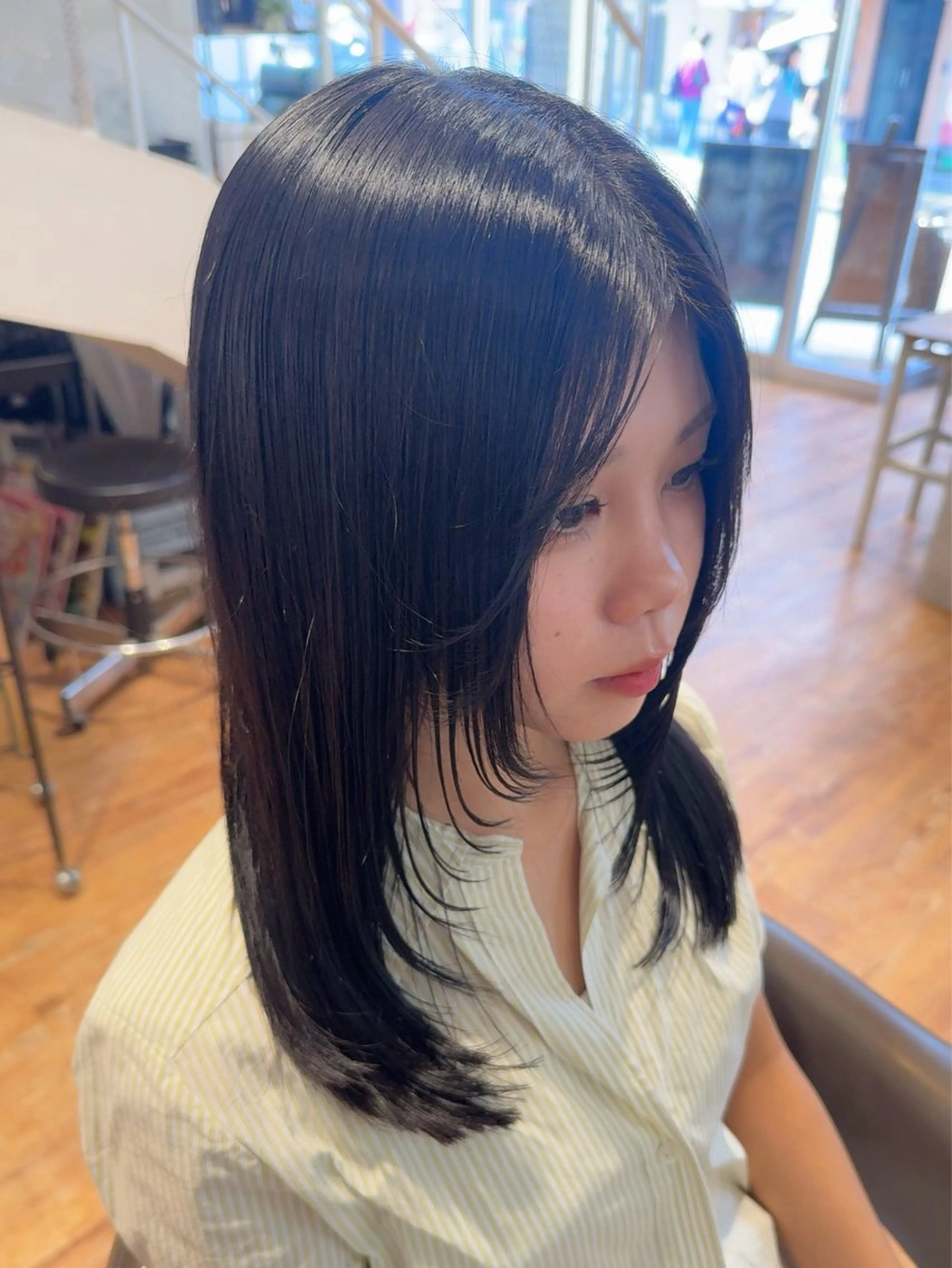 ミディアム カット ヘアカラー トリートメント hip's eyes 渡辺舜のヘアスタイル