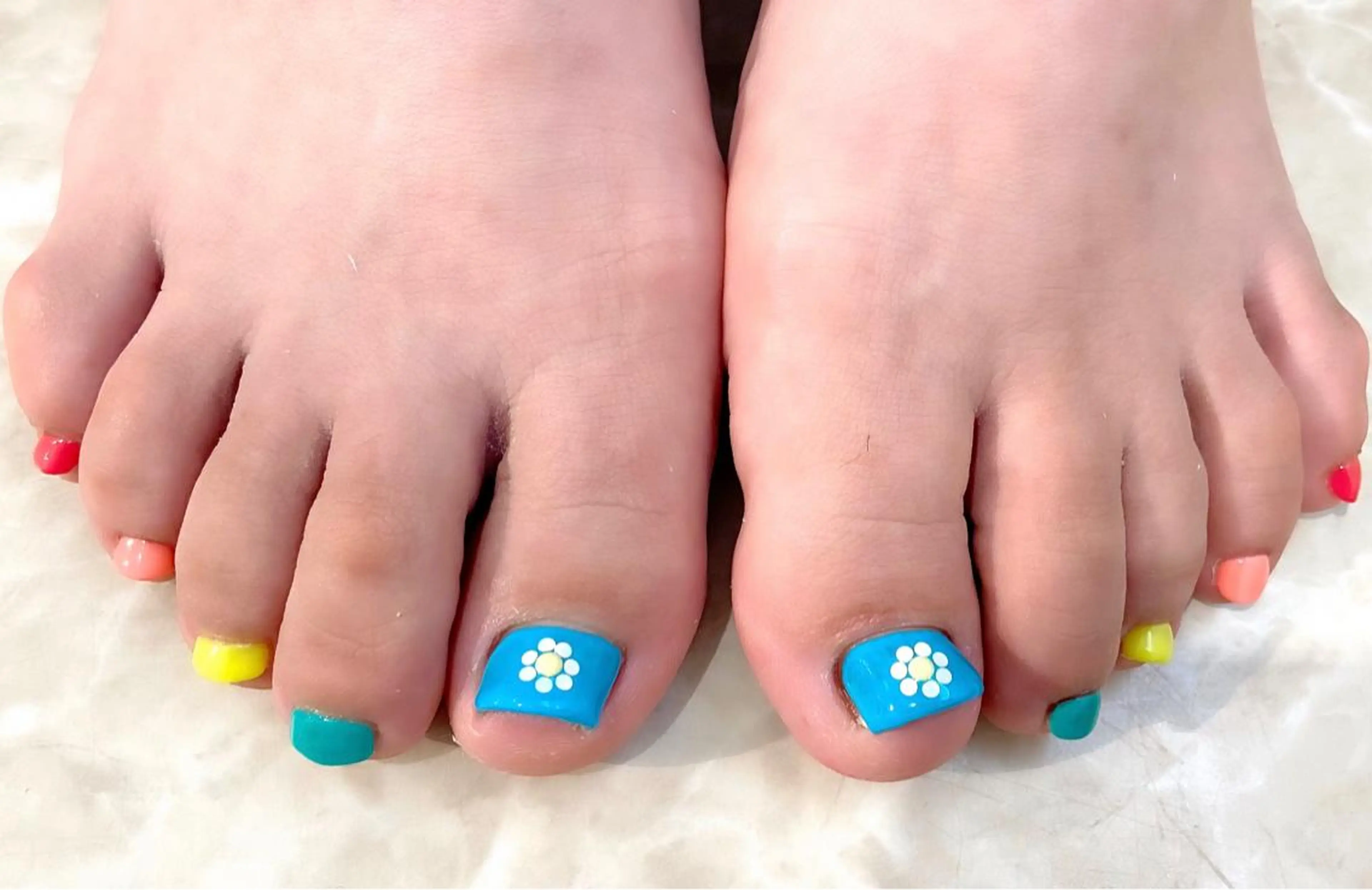 ネイル 💚K. ARISA💚のネイルデザイン