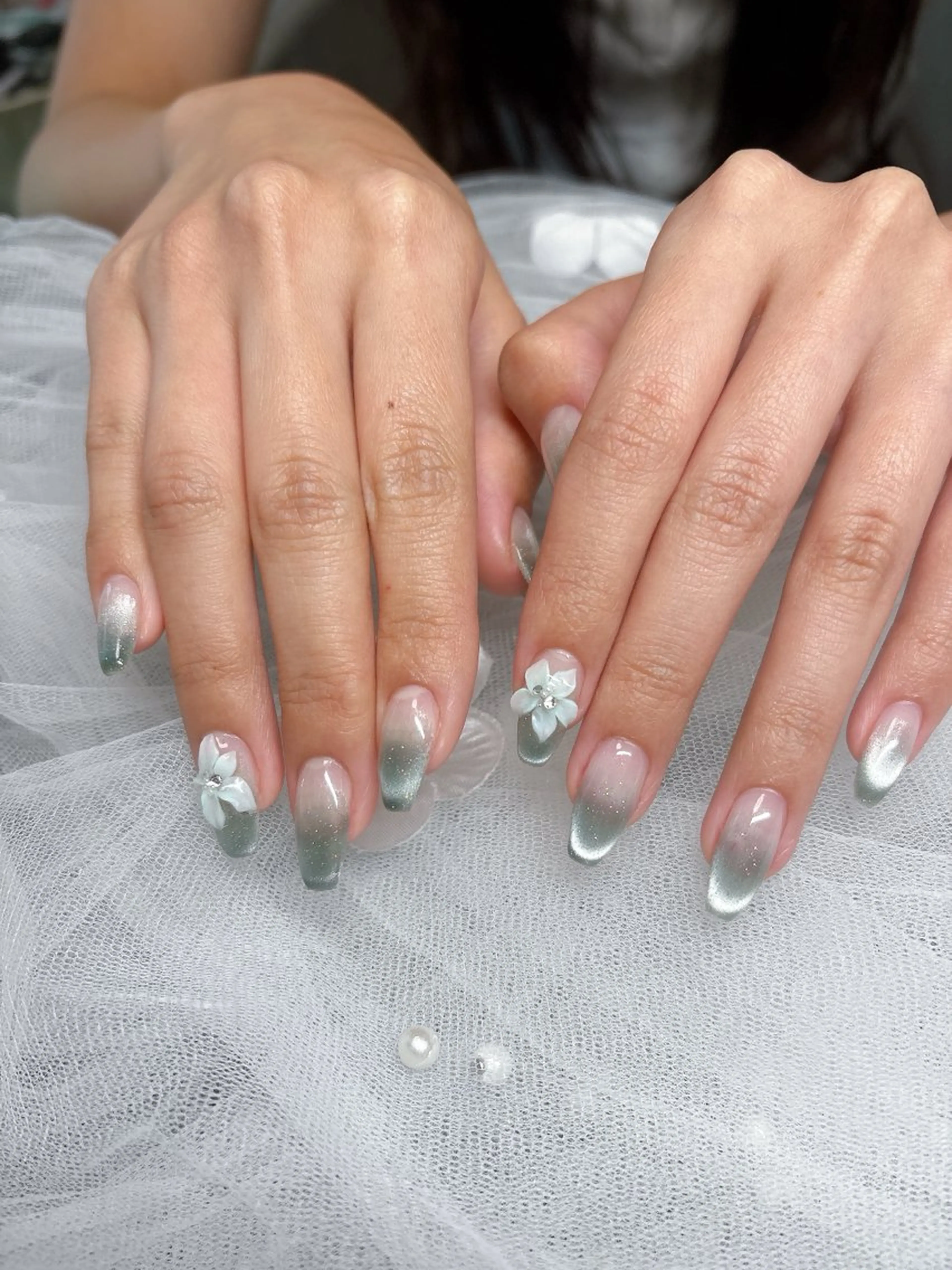 ネイル フラワーネイル フレンチネイル マグネットネイル マグネットフレンチ PLUM  BELL 横浜自宅ネイルのネイルデザイン