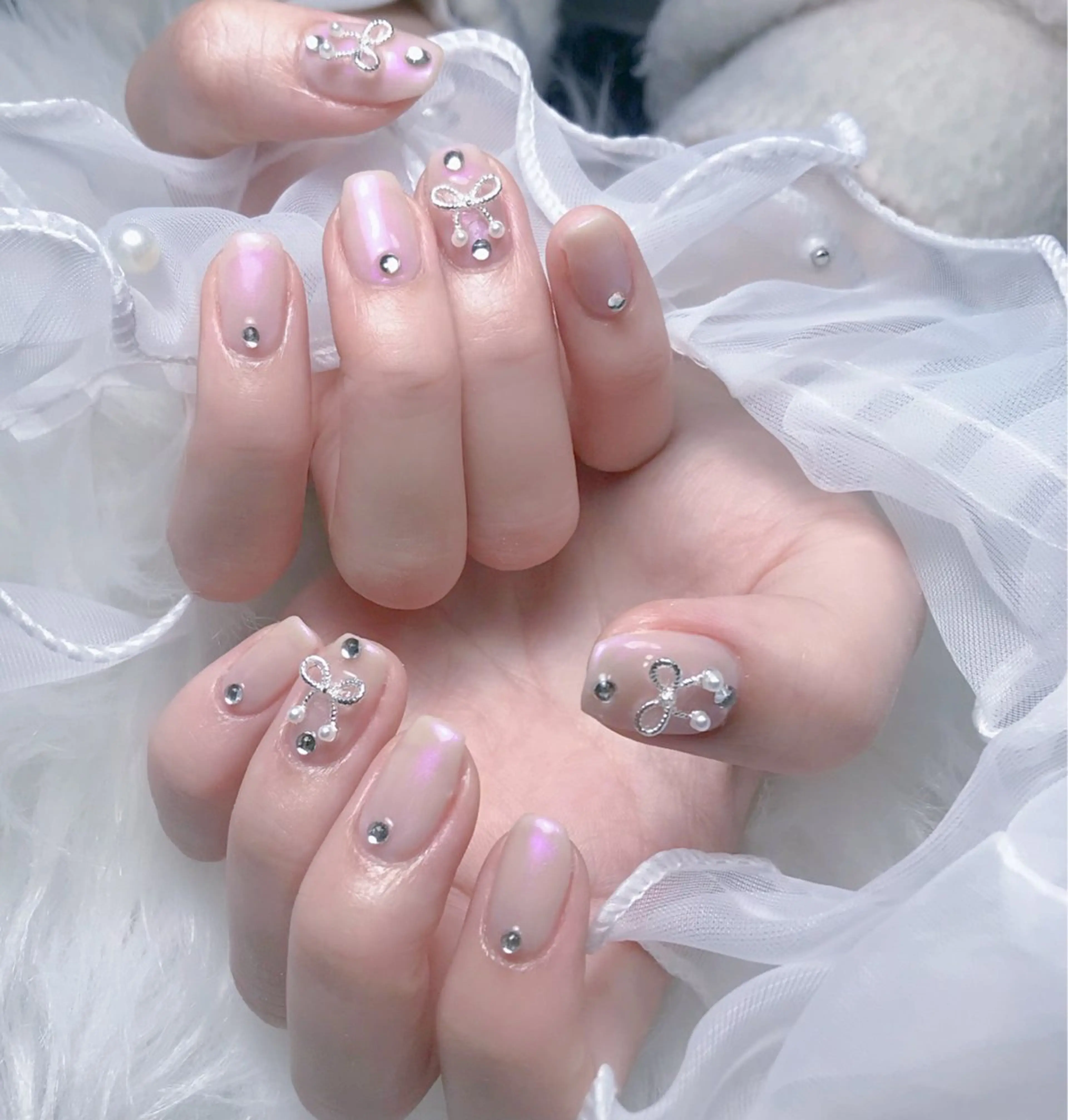 ネイル アートネイル Rainrain💧 パーツ豊富、やり放題のネイルデザイン