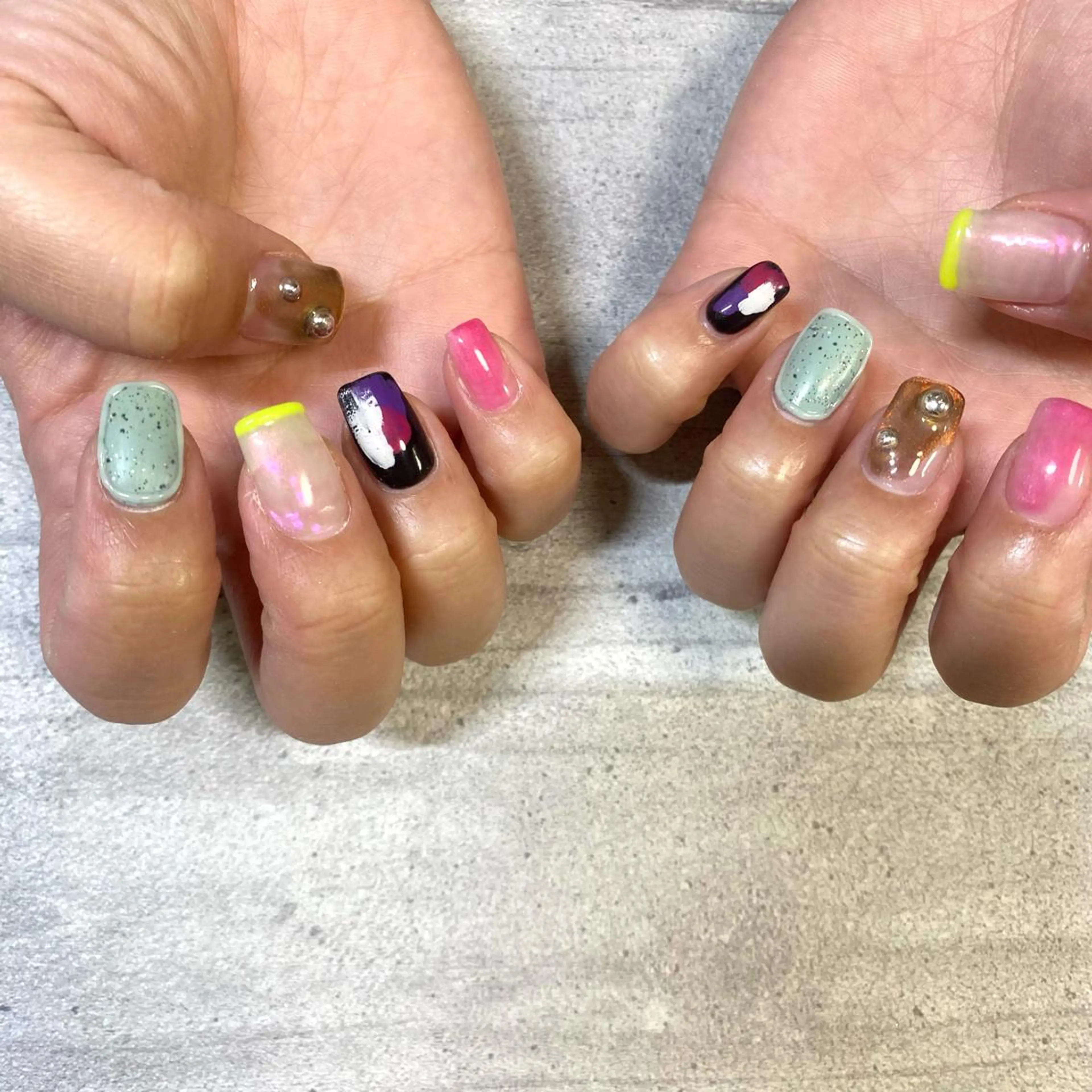 ショート カラー パーマ ヘアアレンジ メンズ キッズ ネイル マツエク・マツパ アイブロウ ハンドネイル ハンドケア 今福鶴見ネイル 8(ｴｲﾄ)のネイルデザイン