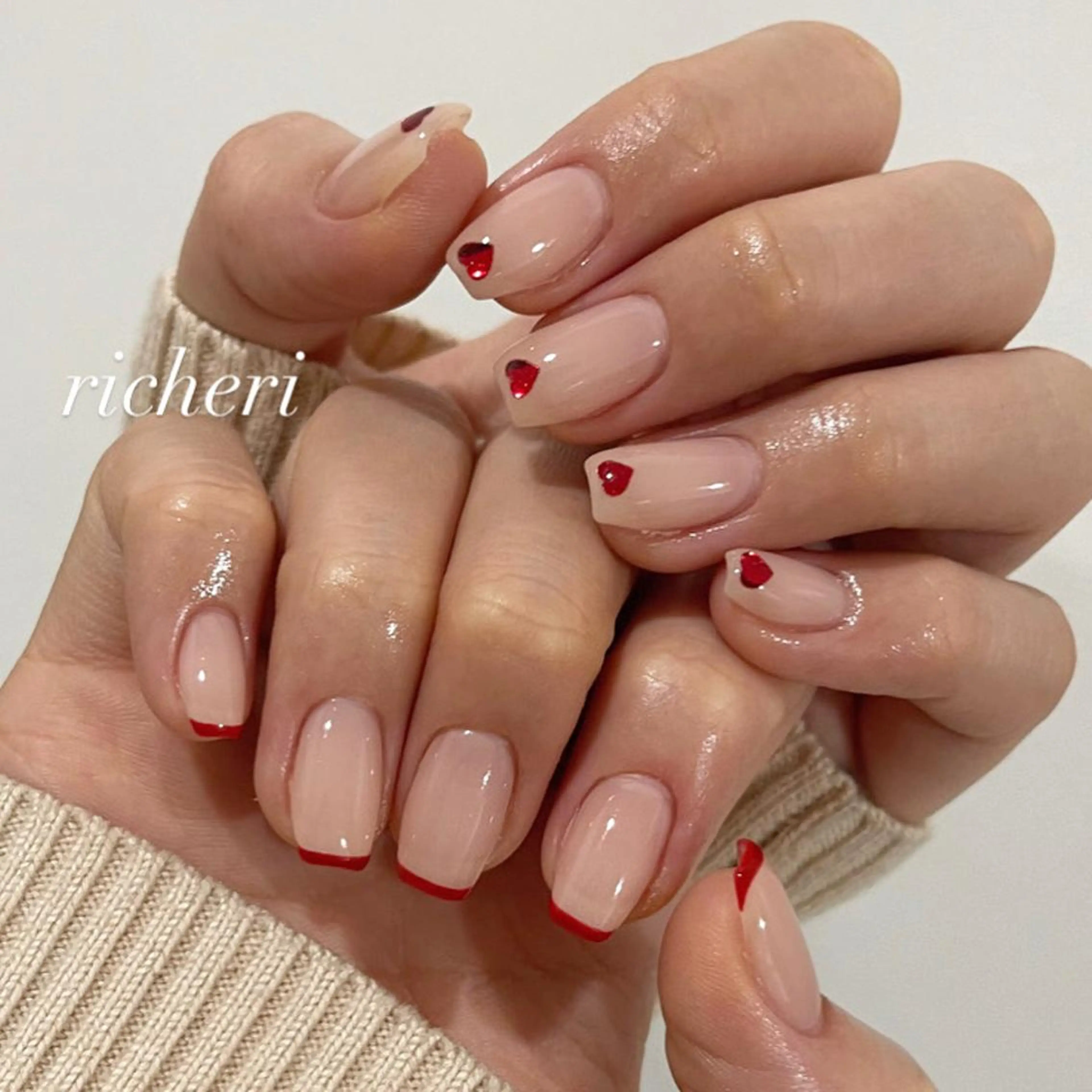 ミディアム ネイル ハンドネイル richeri beautyのエステ・リラクイメージ