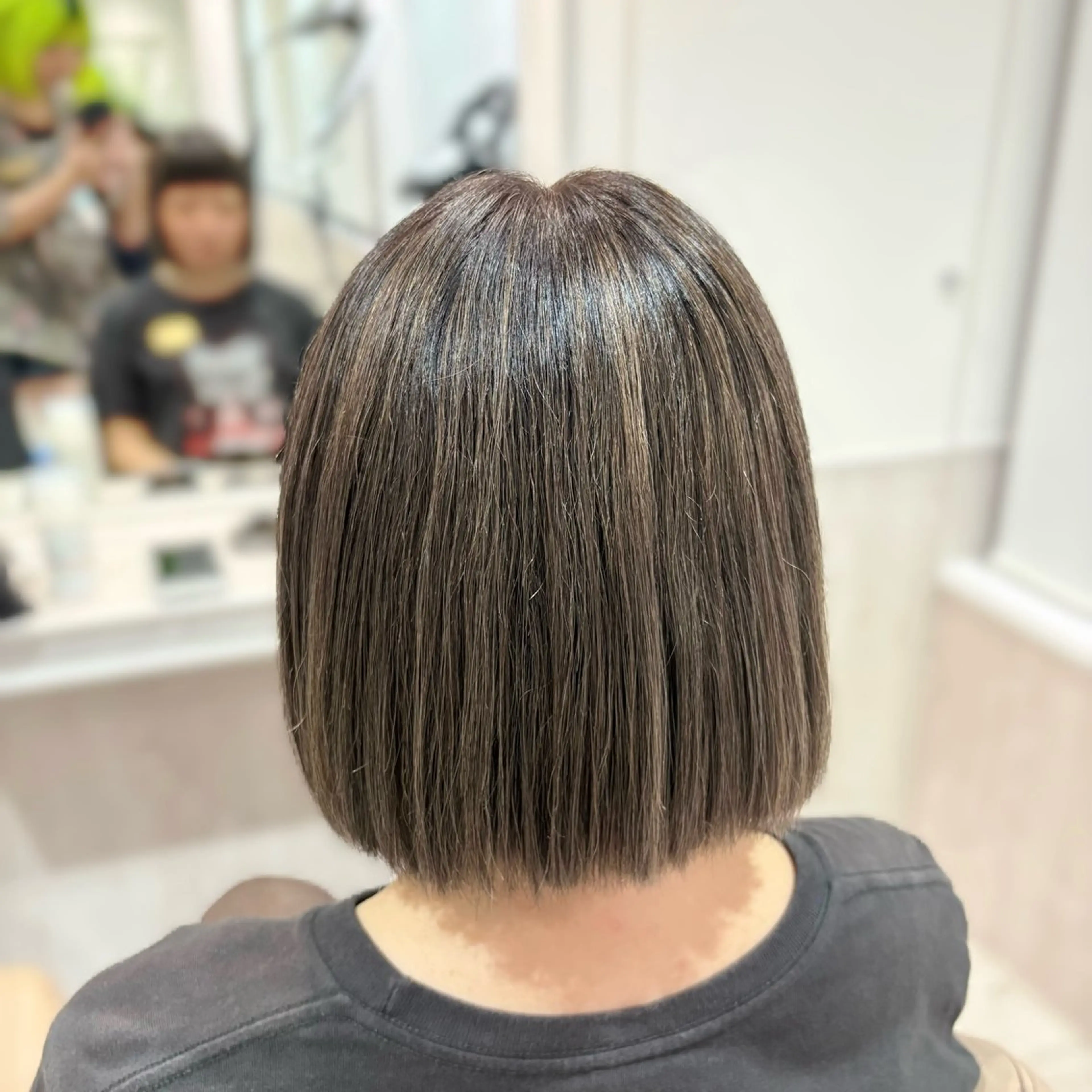 カラー ハイライトカラー 長崎 真子のヘアスタイル