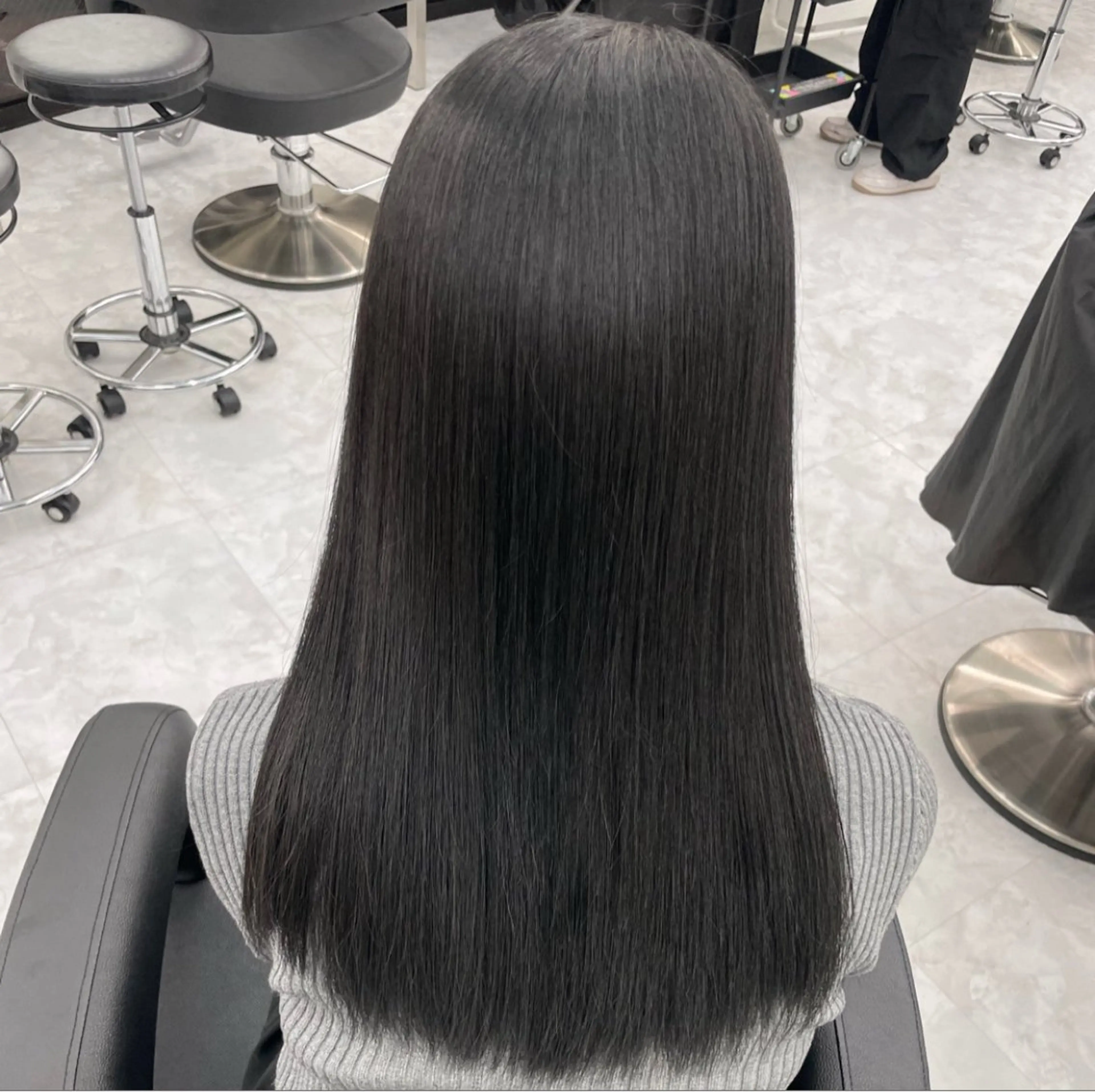 ロング カット 縮毛矯正 トリートメント 韓国ヘア/ブリーチ無 しWカラー/オリーブのヘアスタイル