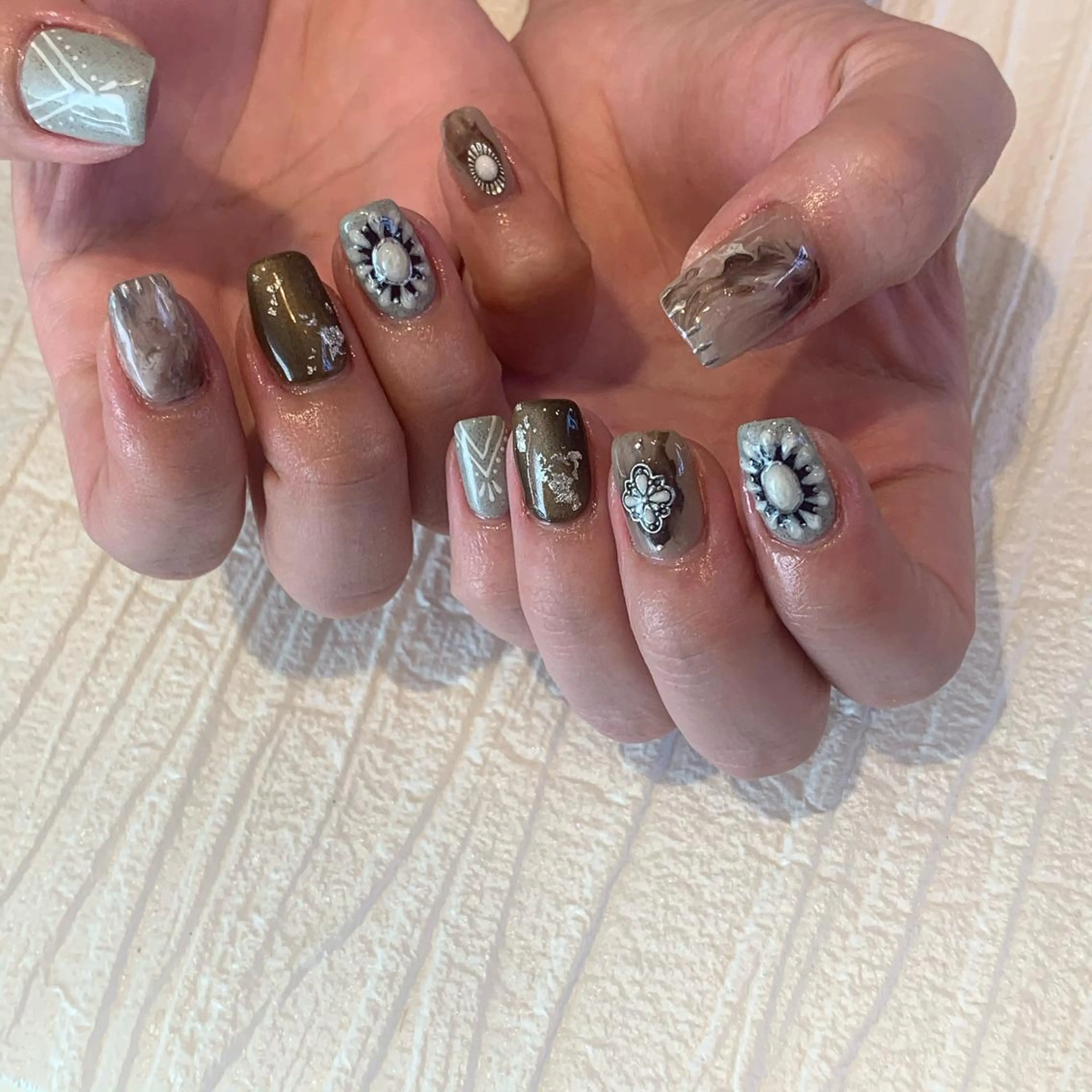 ネイル ハンドネイル revia所属・ERI Nailistのネイルデザイン