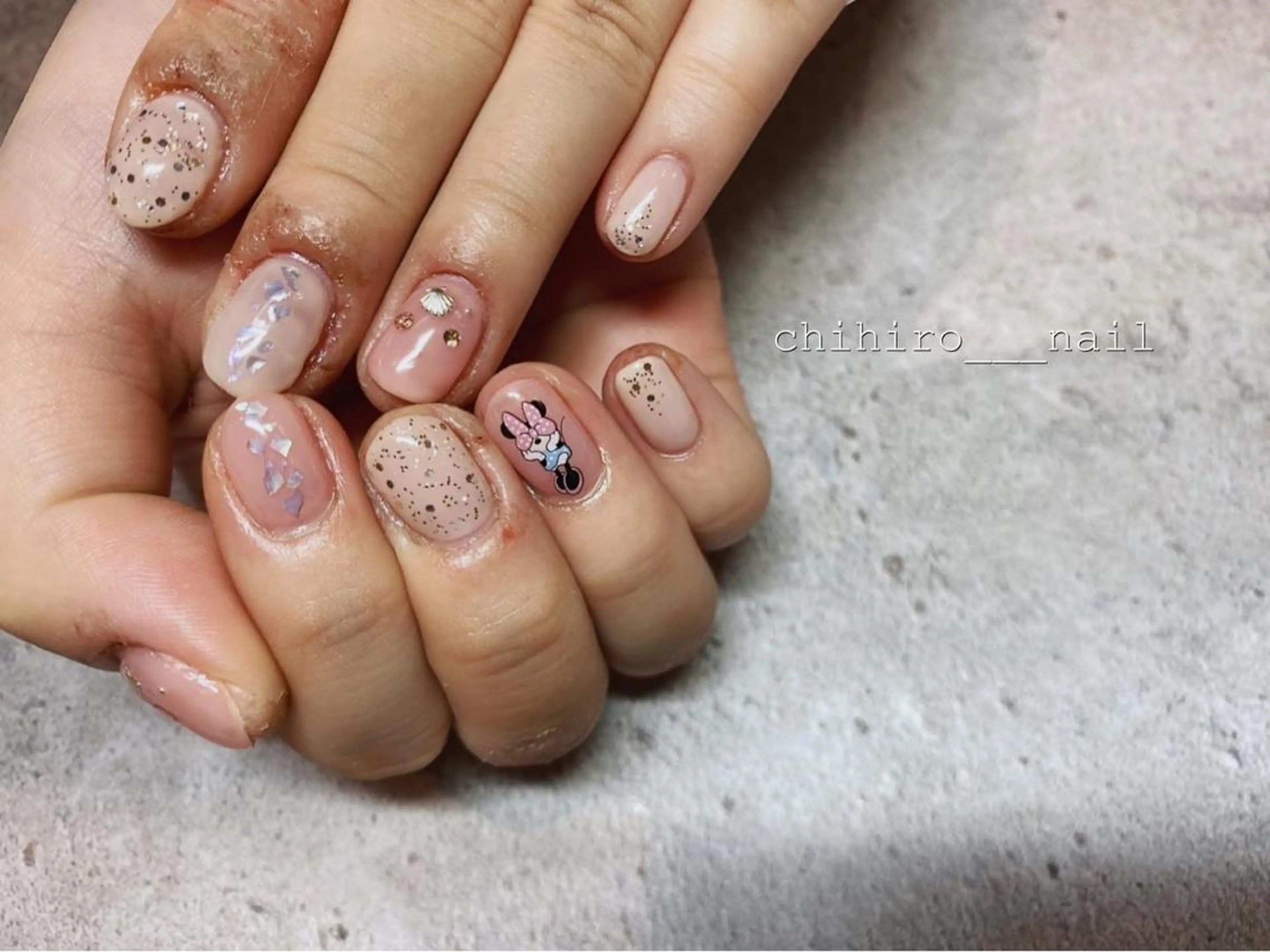 ショート カラー ネイル 持ち込み ハンドネイル beauty salon ma'am所属・chihiro 小路ネイルのネイルデザイン