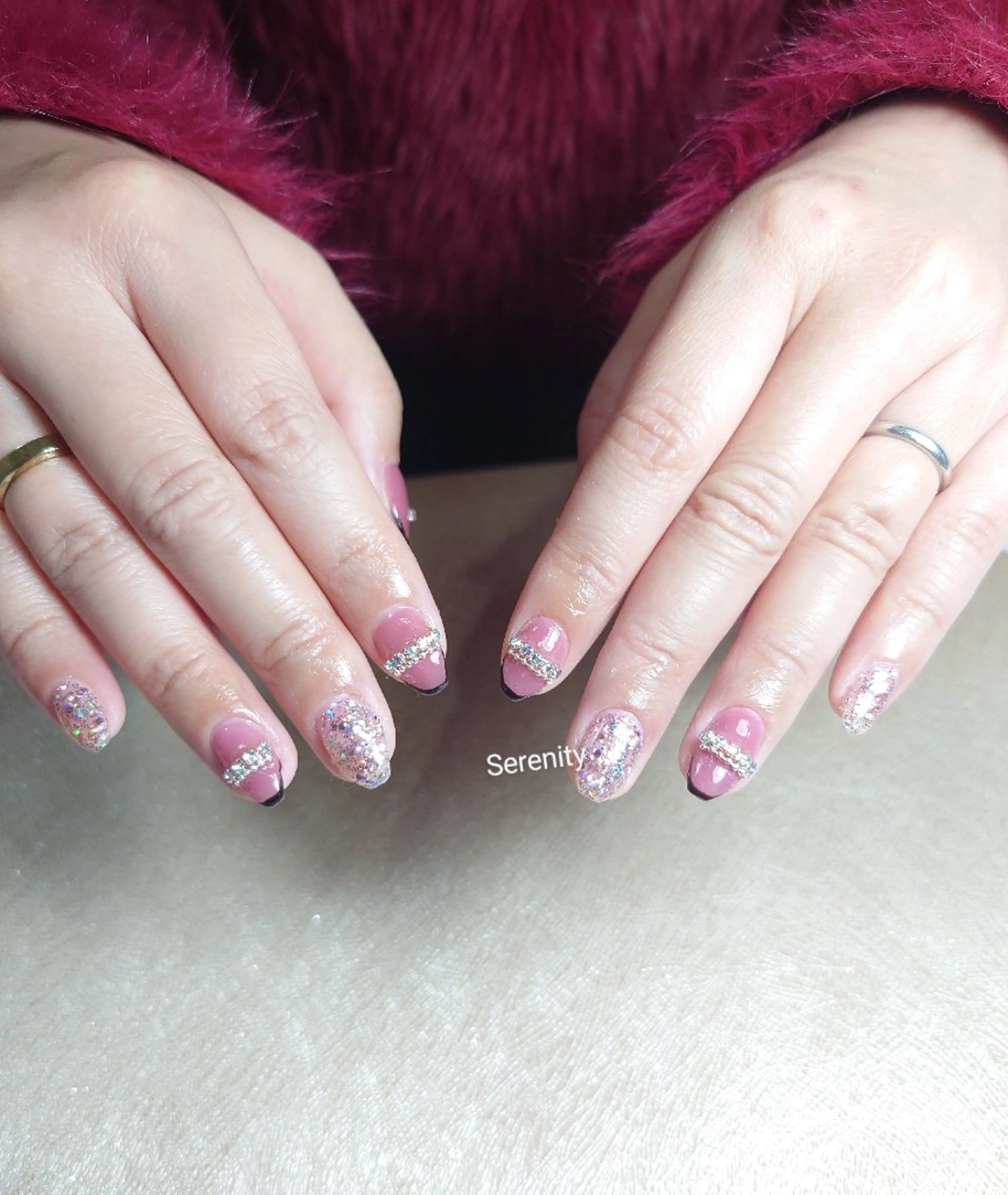 ネイル フレンチネイル ホログラムネイル ラメ(グリッター) 持ち込み ピンク nail  serenityのネイルデザイン