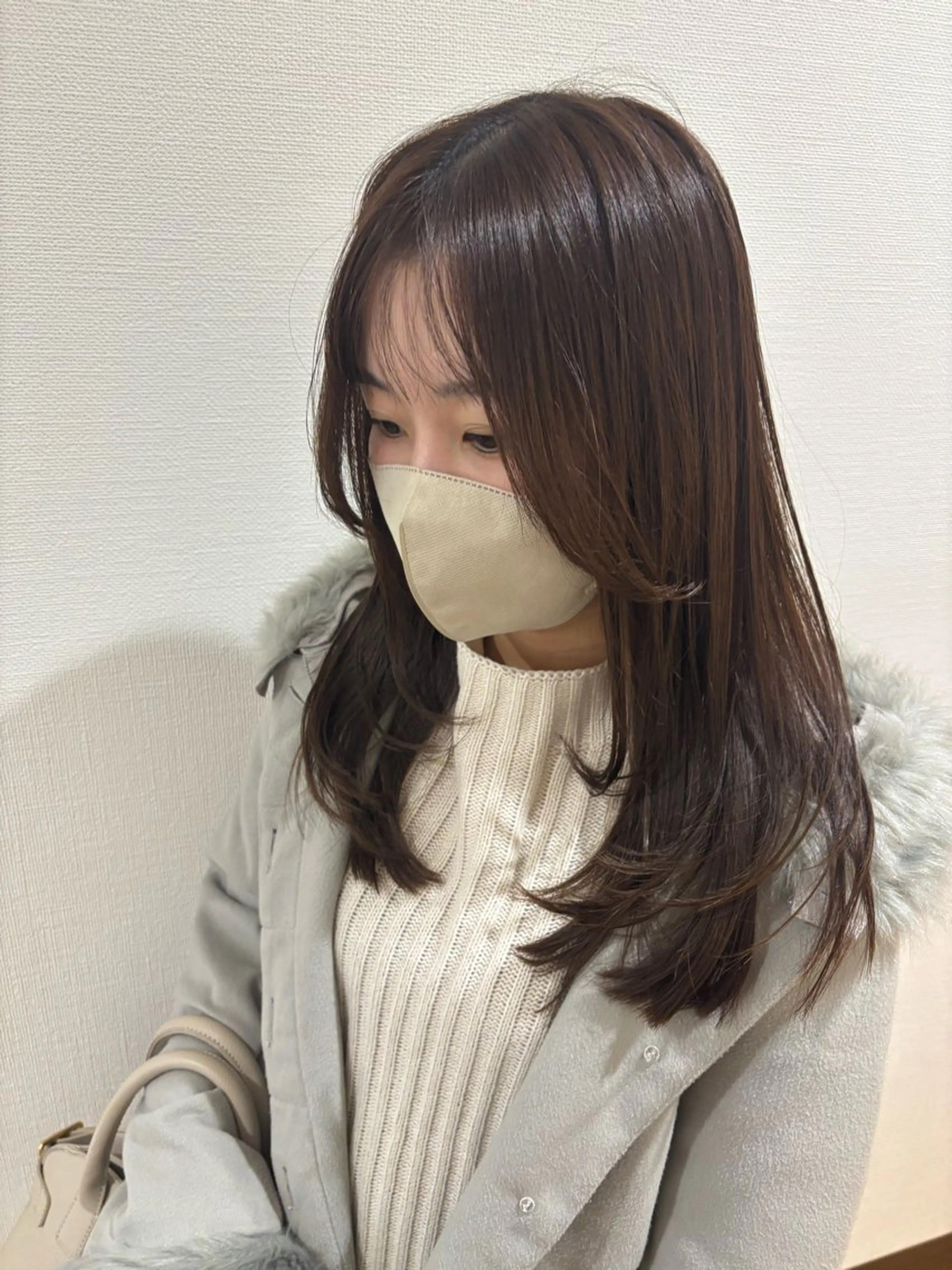 ミディアム レイヤーカット カット ゆい/パーマ/レイヤ ー/似合わせカラーのヘアスタイル