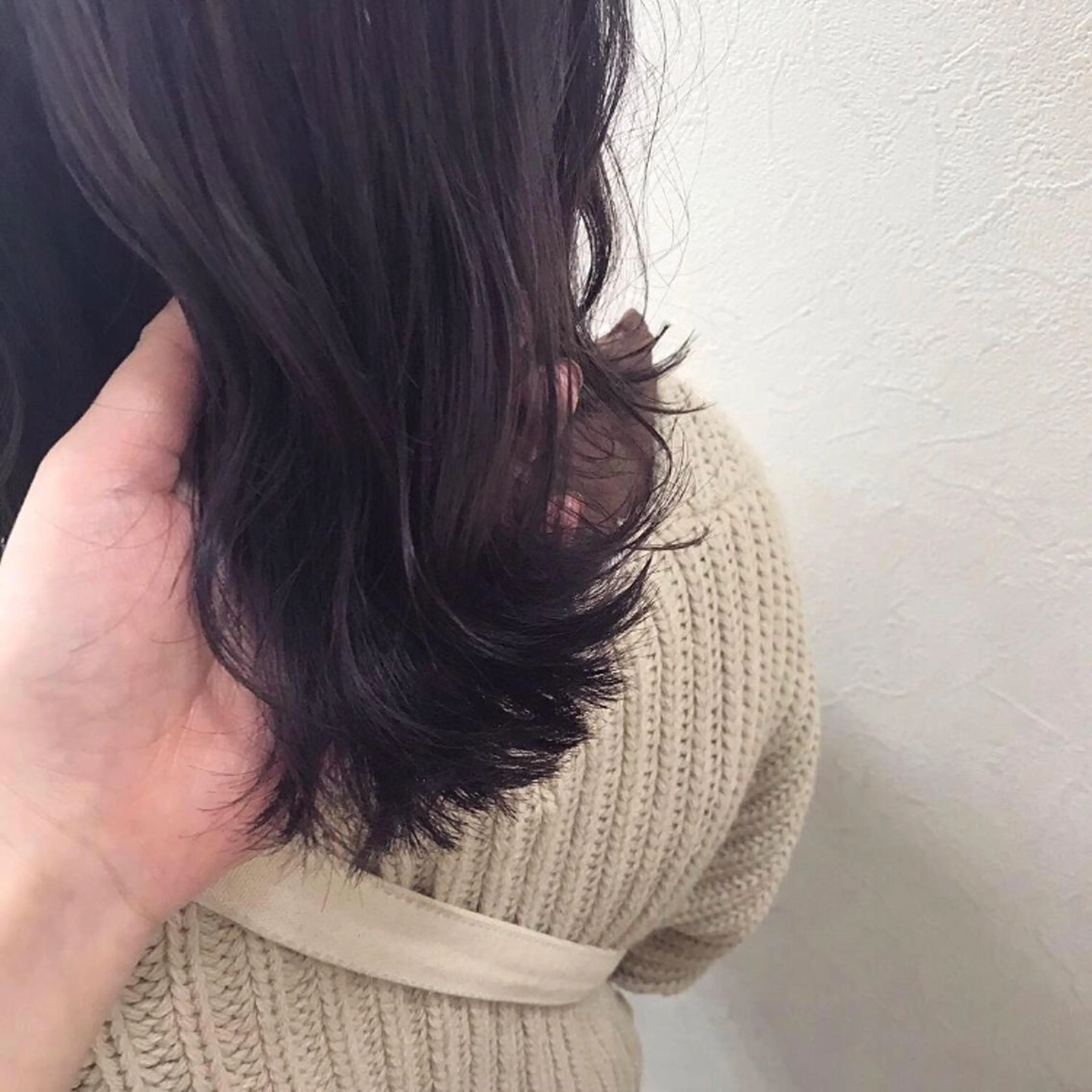 ロング カラー パーマ ヘアアレンジ アッシュ ベージュカラー デザインカラー イヤリングカラー グラデーションカラー 髪質改善🫧ベージュ 椙山 響のヘアスタイル