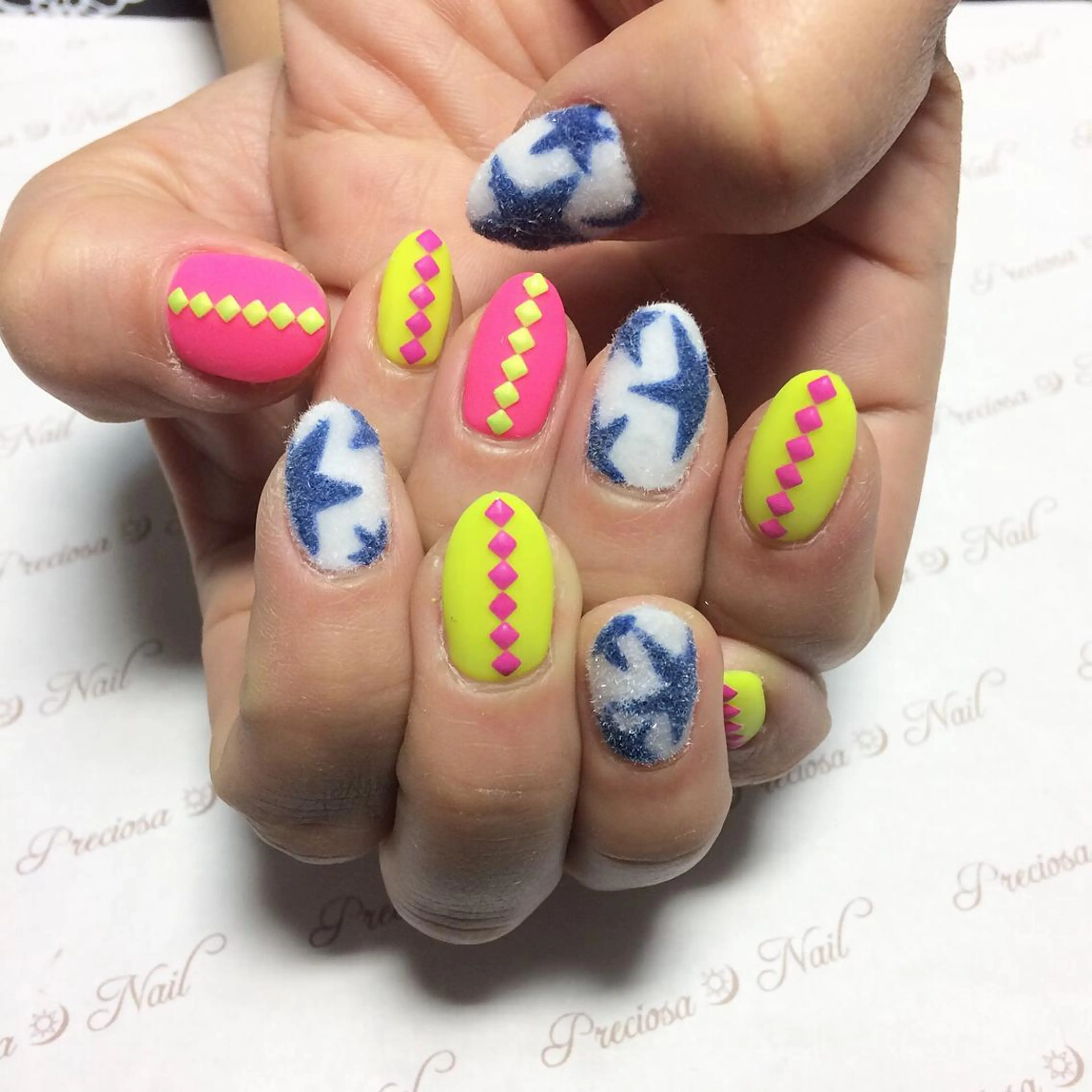 ネイル preciosa.nail所属・久場 晴美のネイルデザイン