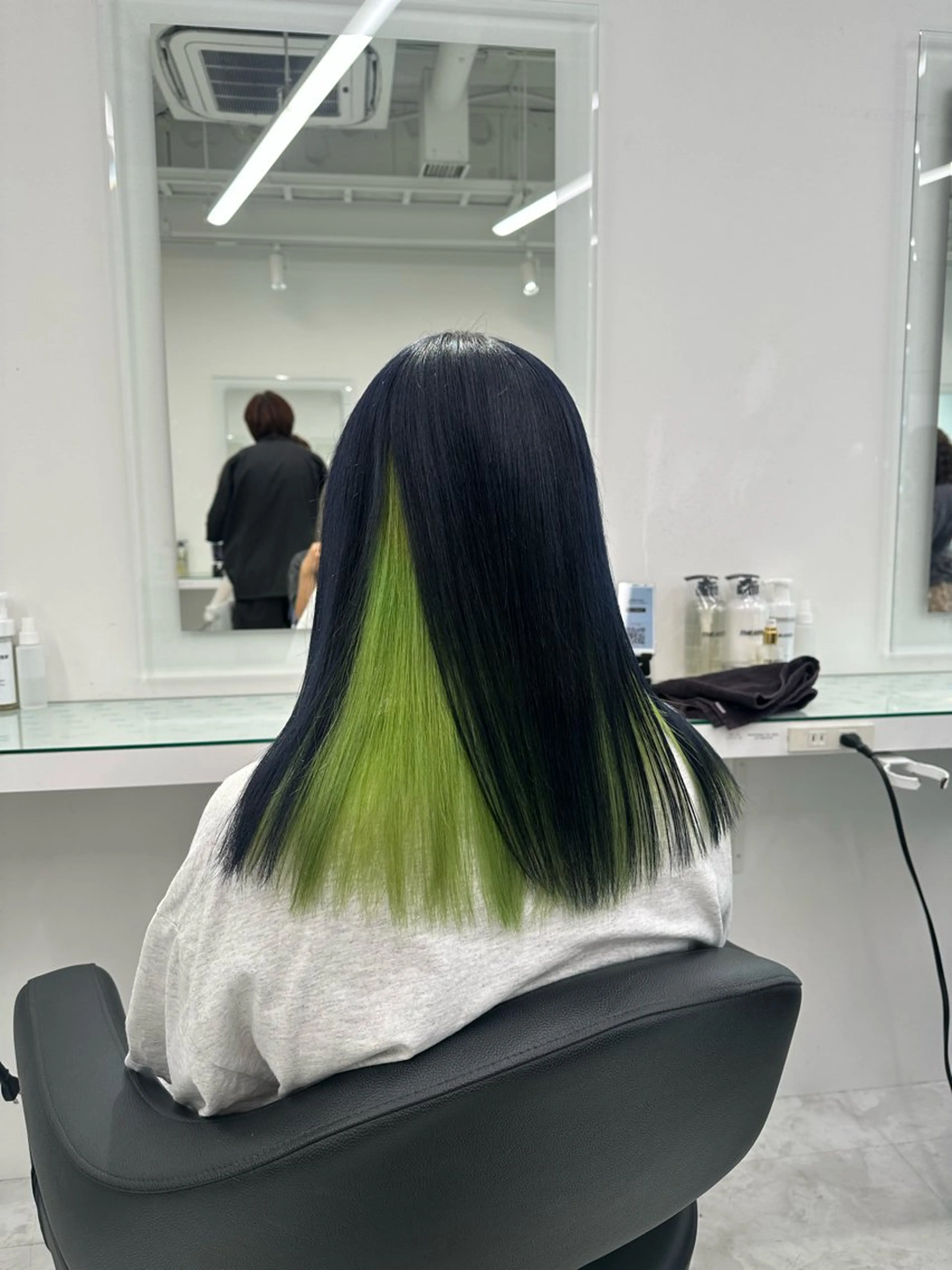 ミディアム カラー ヘアカラー トリートメント ヘッドスパ ヘアセット ❄最強かわいいカラー ❄️MINA❄️のヘアスタイル