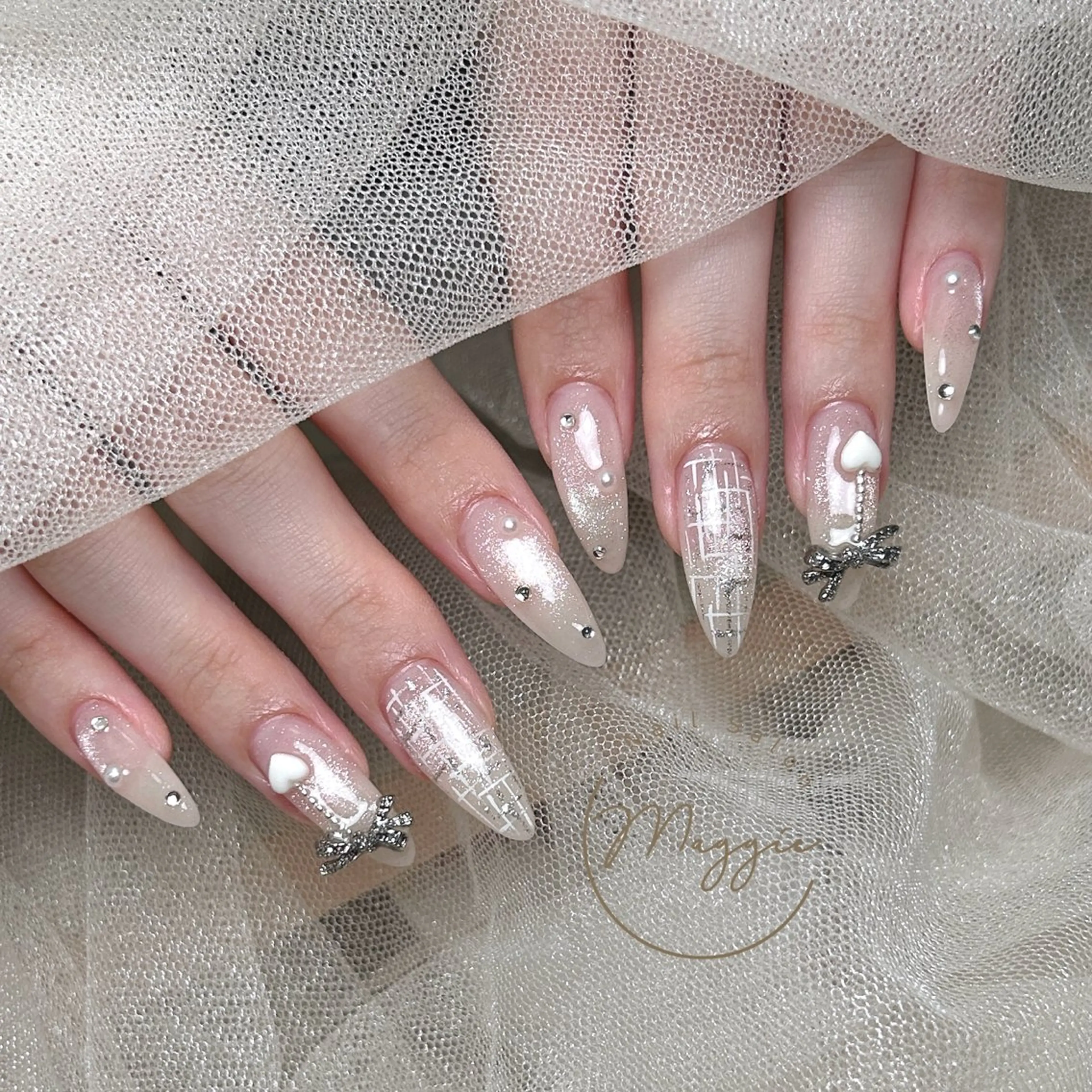 ネイル Maggie Nail🦩のネイルデザイン