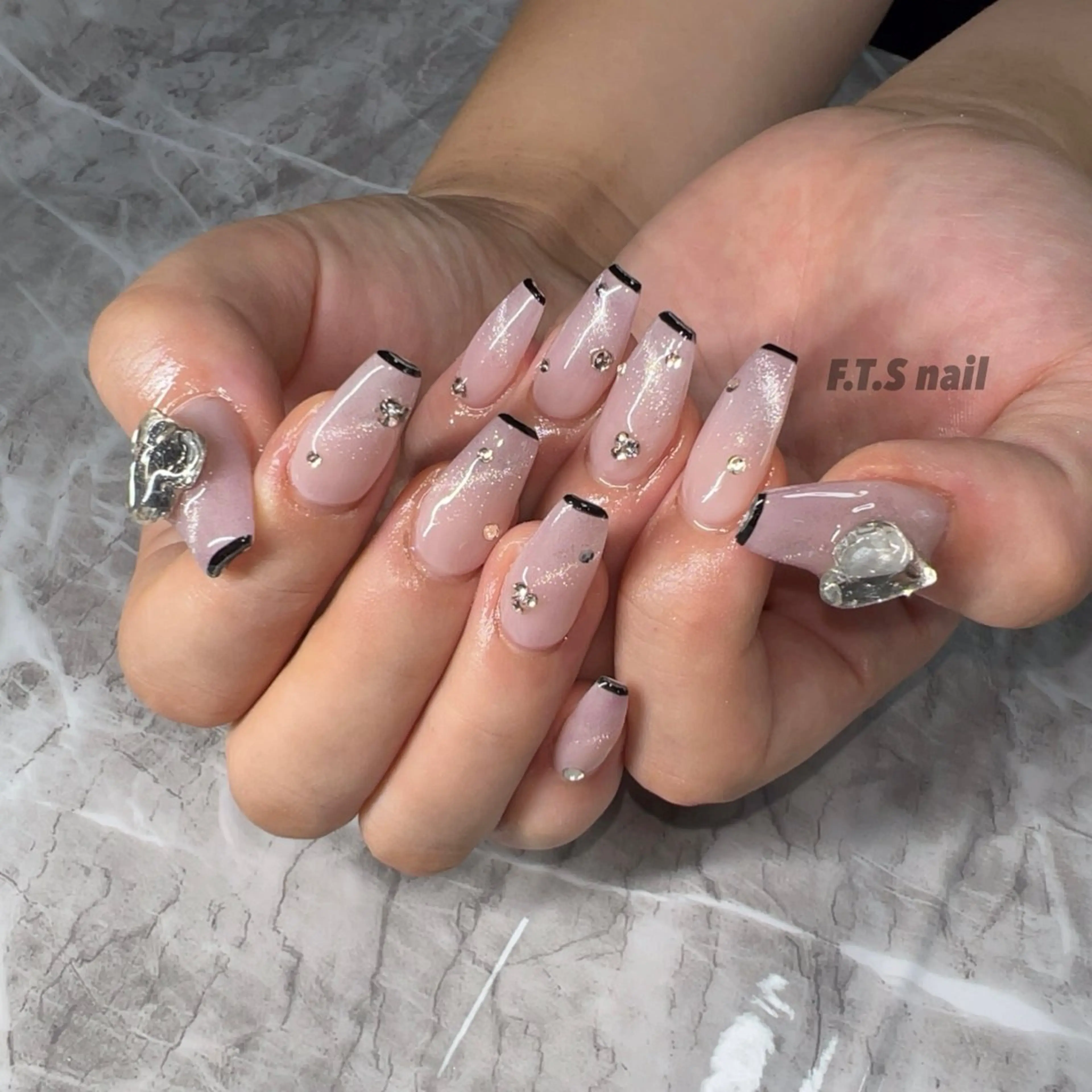 ネイル F.T.S nailのネイルデザイン