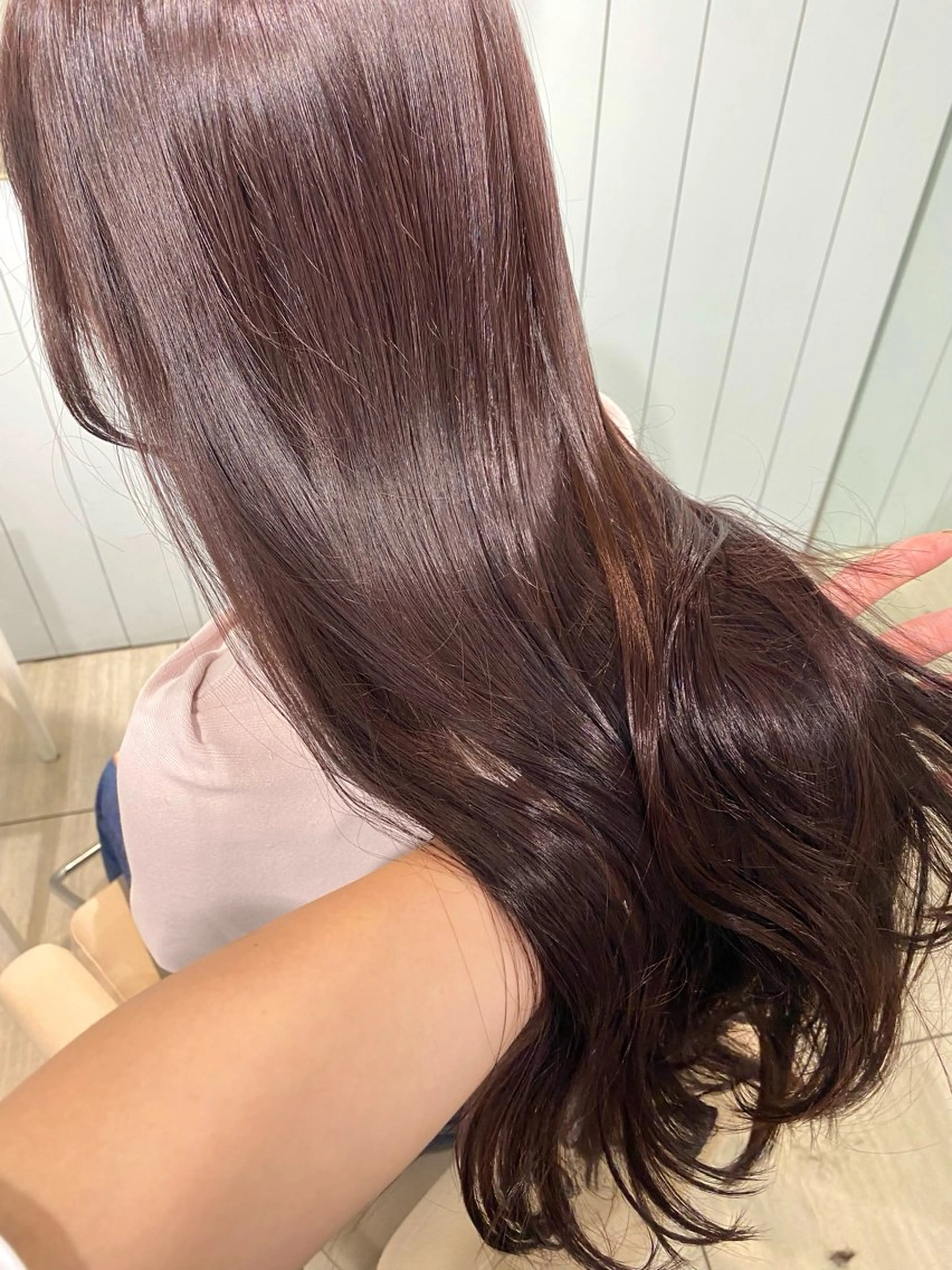 セミロング カラー アッシュ ベージュカラー 黒髪 ブリーチ ブルーカラー カット ヘアカラー トリートメント 韓国風レイヤーカット 💎髪質改善"yuiのヘアスタイル