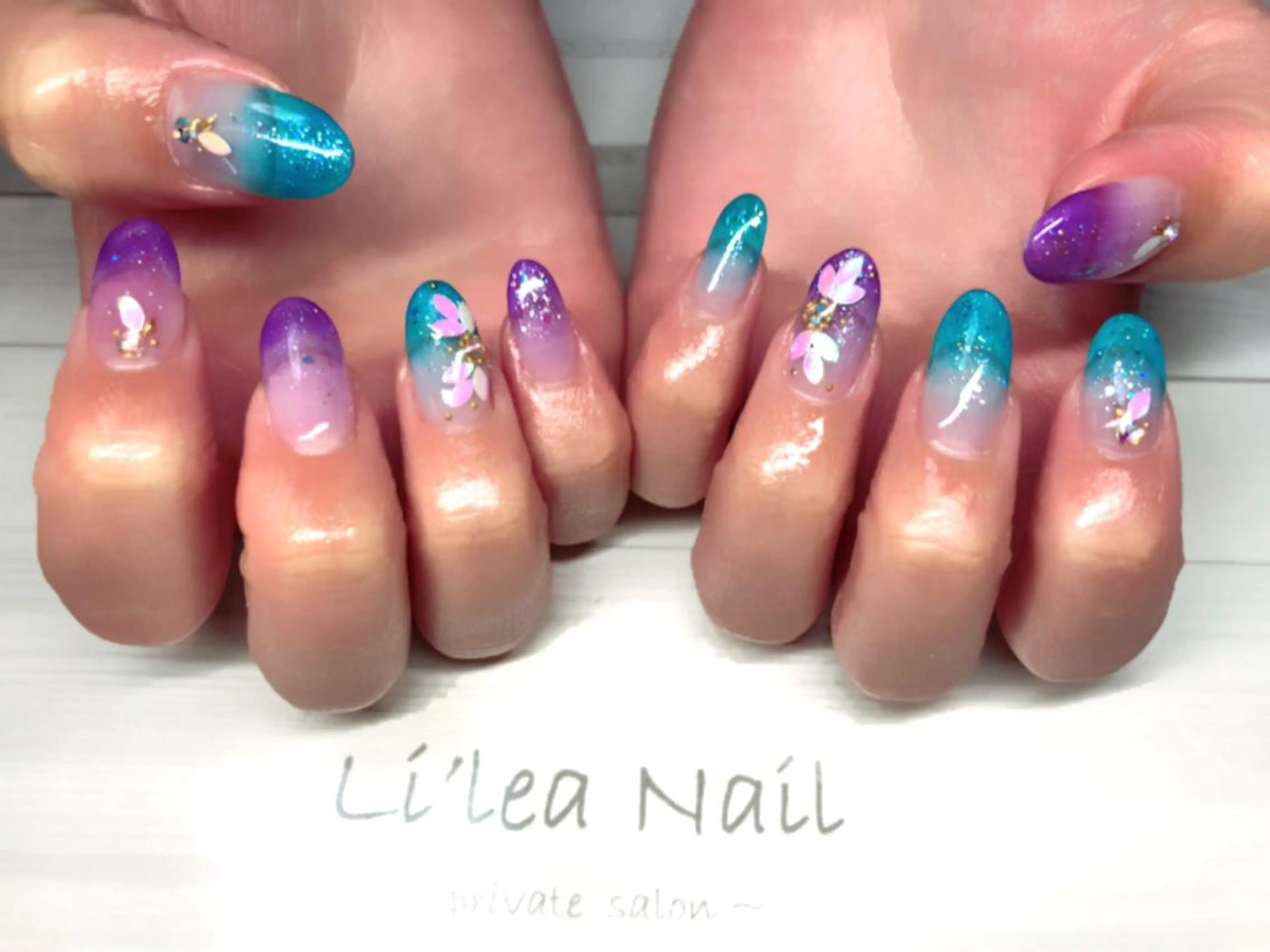 ネイル Li'leaNail AINAのネイルデザイン