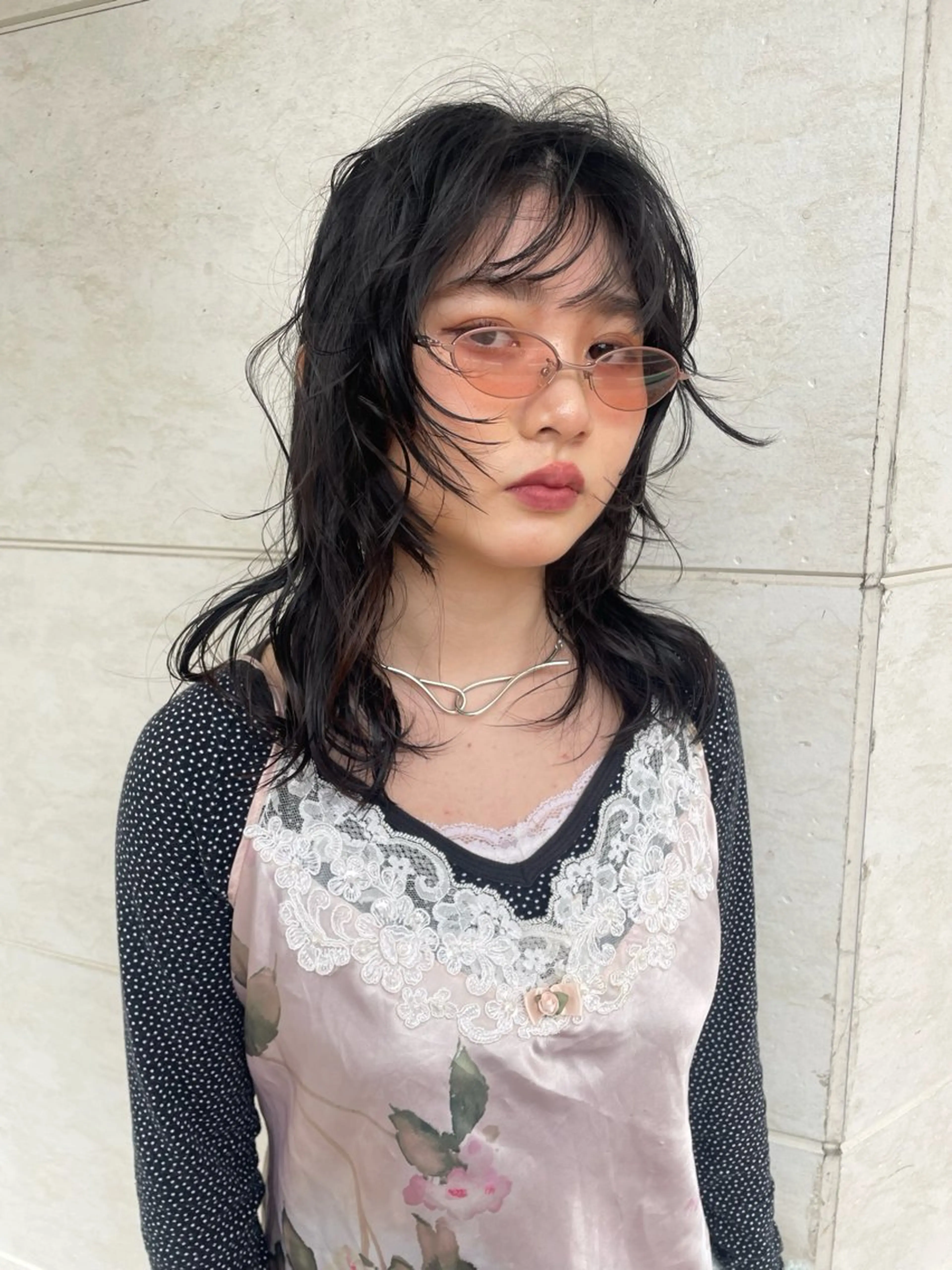 ミディアム カラー mio ／ハイトーンのヘアスタイル