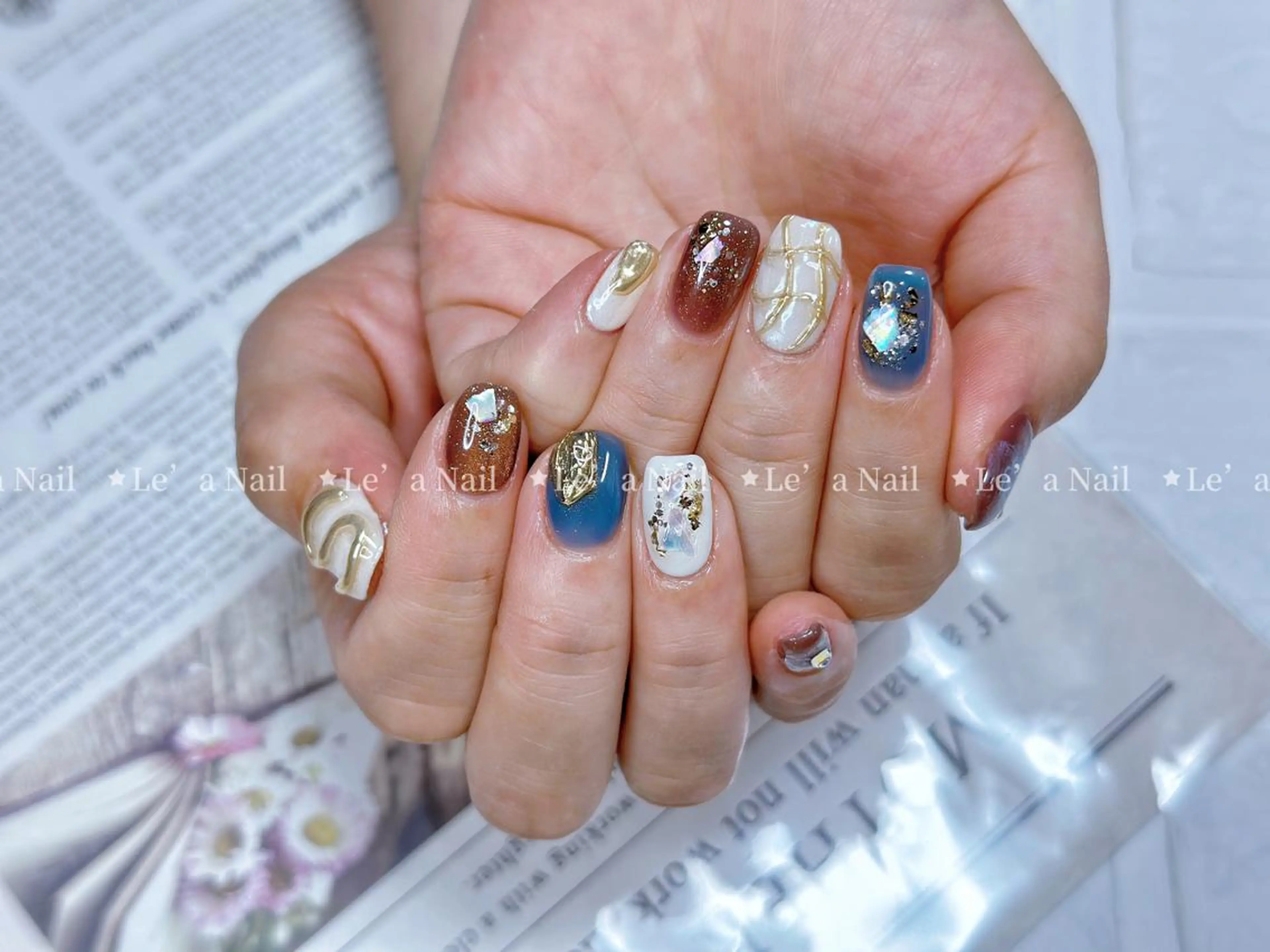 ミディアム カラー ネイル Lea NAILsalon所属・Le’a NailSalonのネイルデザイン