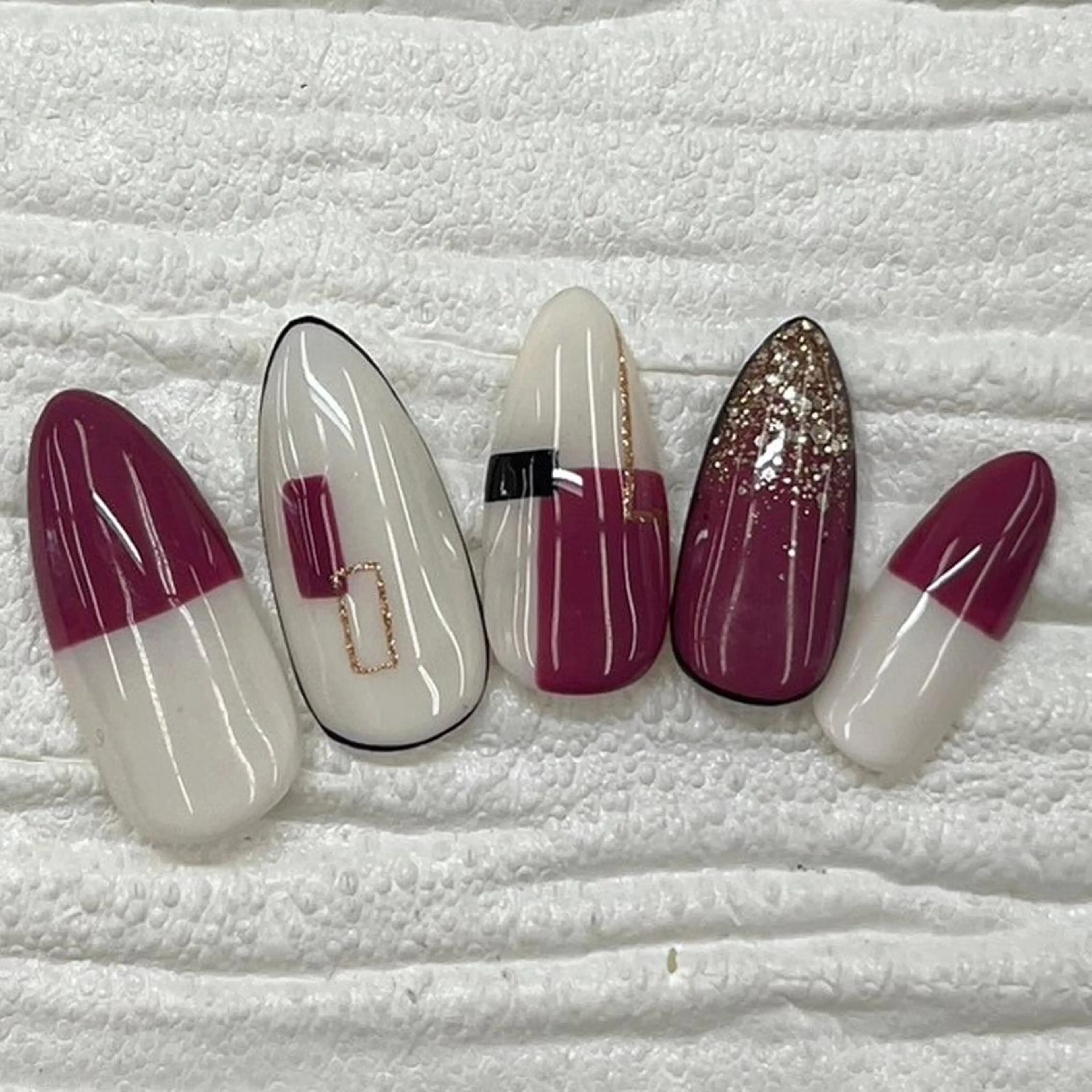 ネイル Nail salon Honey Beeのネイルデザイン