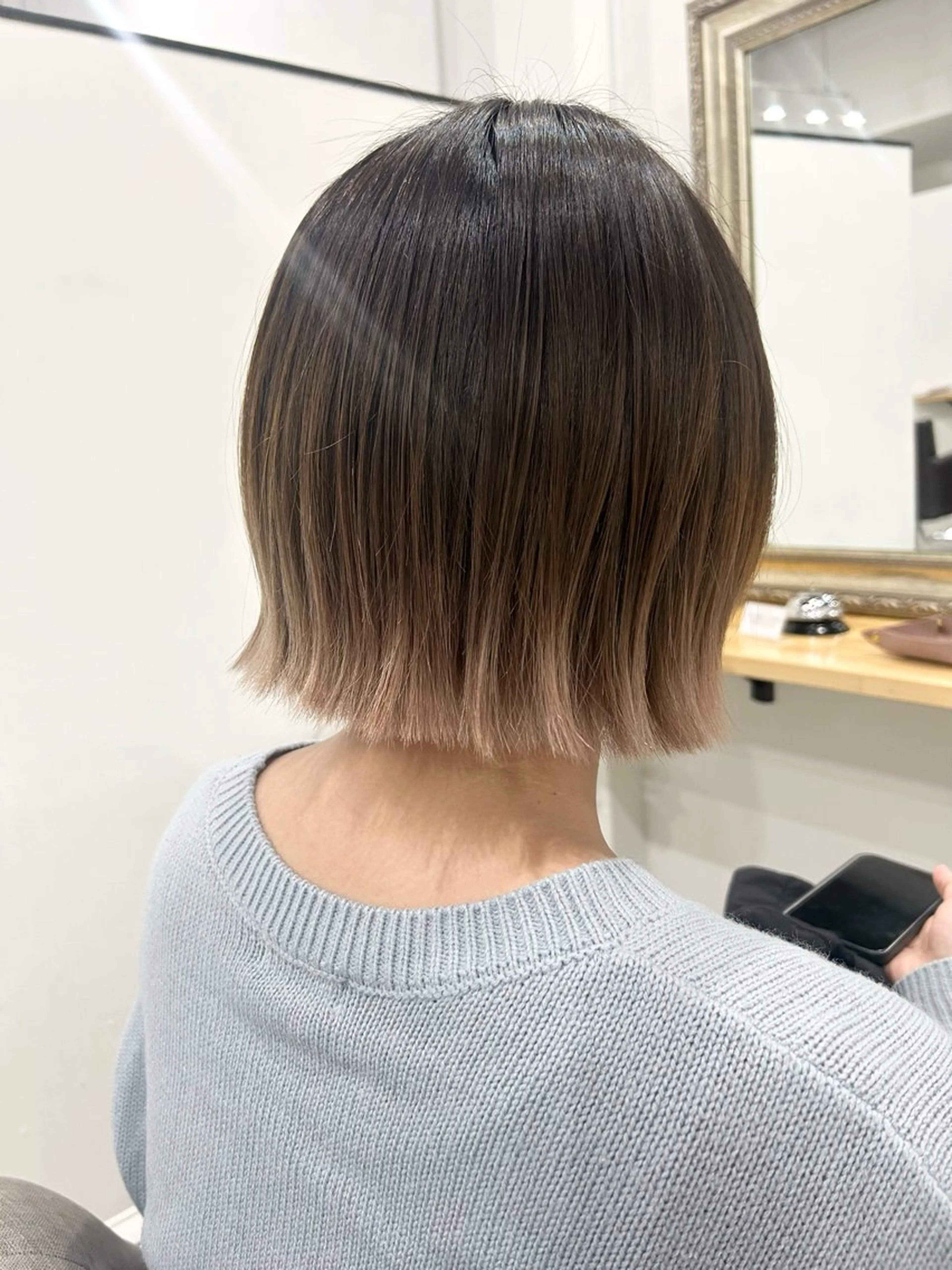 カラー 稲井 裕美のヘアスタイル