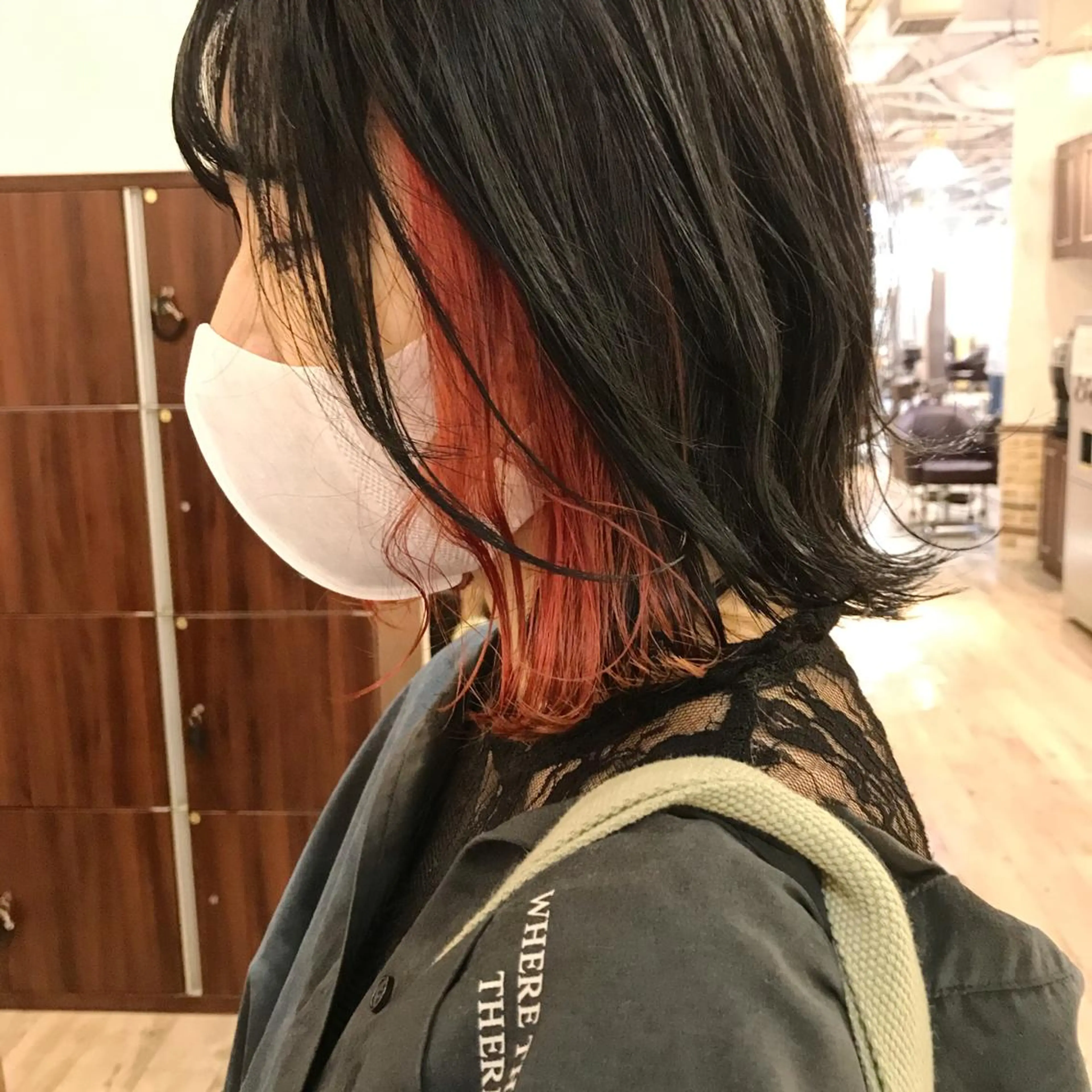 ミディアム カット ヘアカラー トリートメント 所渉/韓国レイヤー /ウルフカットのヘアスタイル