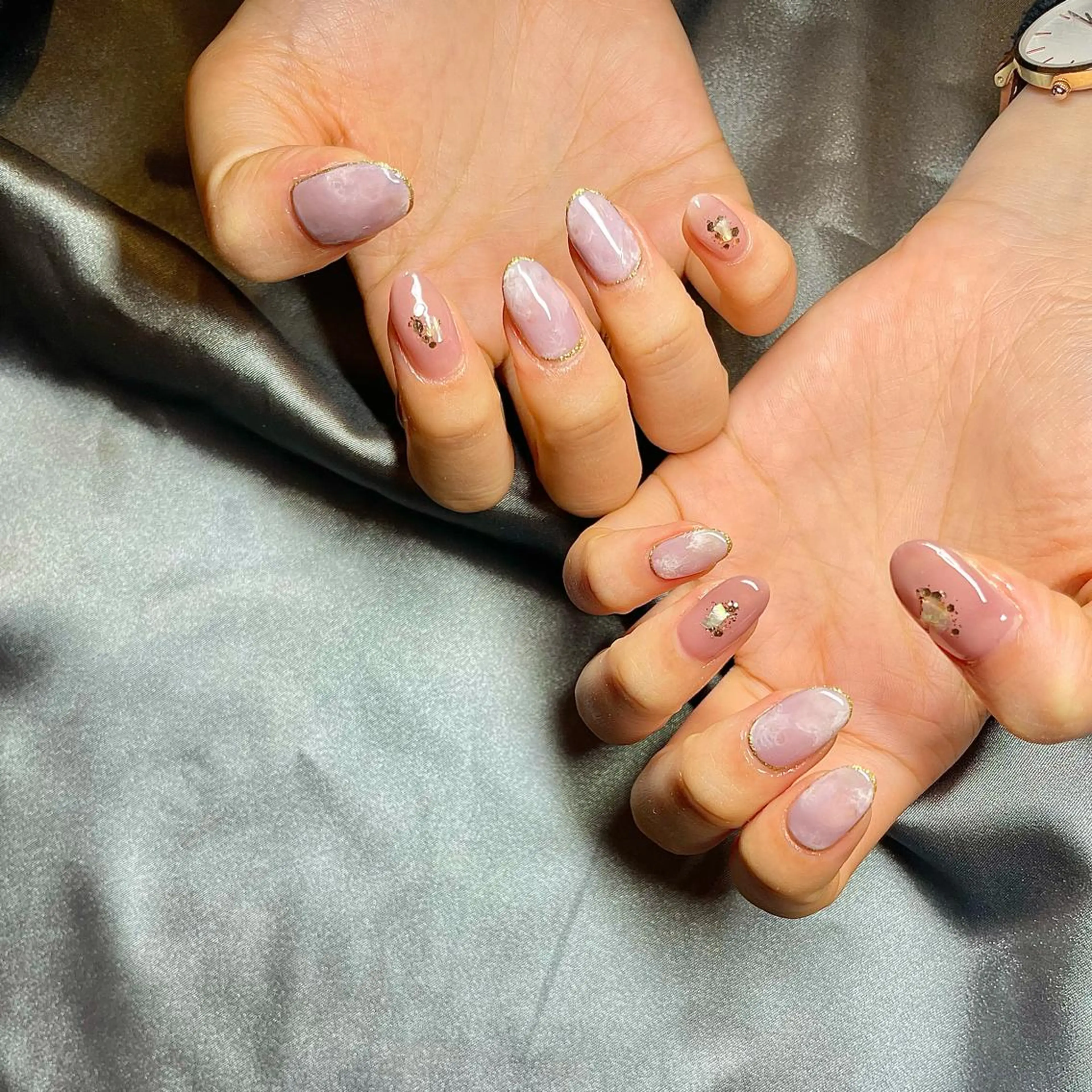 ミディアム カラー パーマ ヘアアレンジ メンズ キッズ ネイル マツエク・マツパ アイブロウ ベージュカラー ラベンダーカラー ハンドネイル ハンドケア nail&eye Aoのマツエク・マツパデザイン