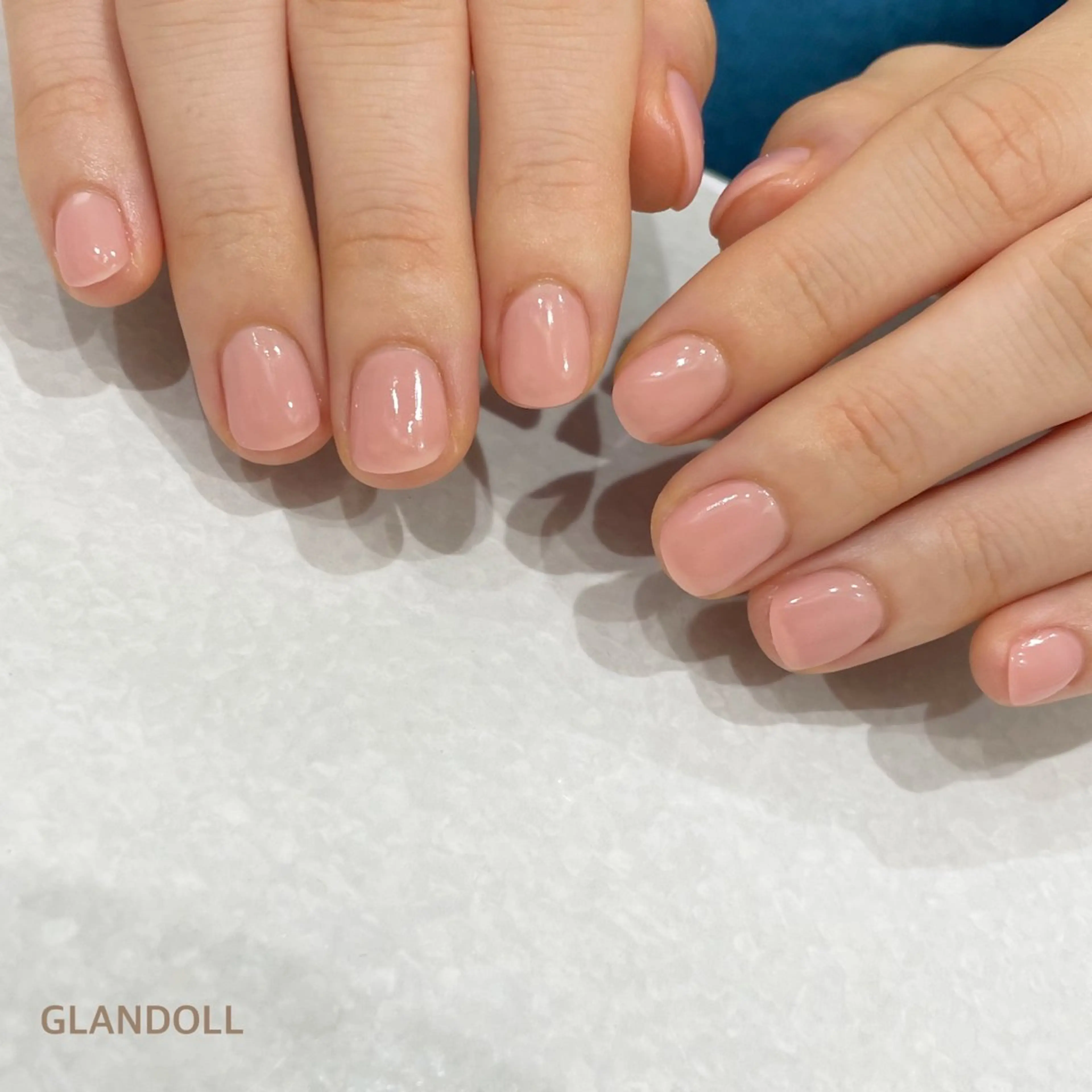 ネイル ワンカラーネイル ハンドネイル GLANDOLL YURIのネイルデザイン