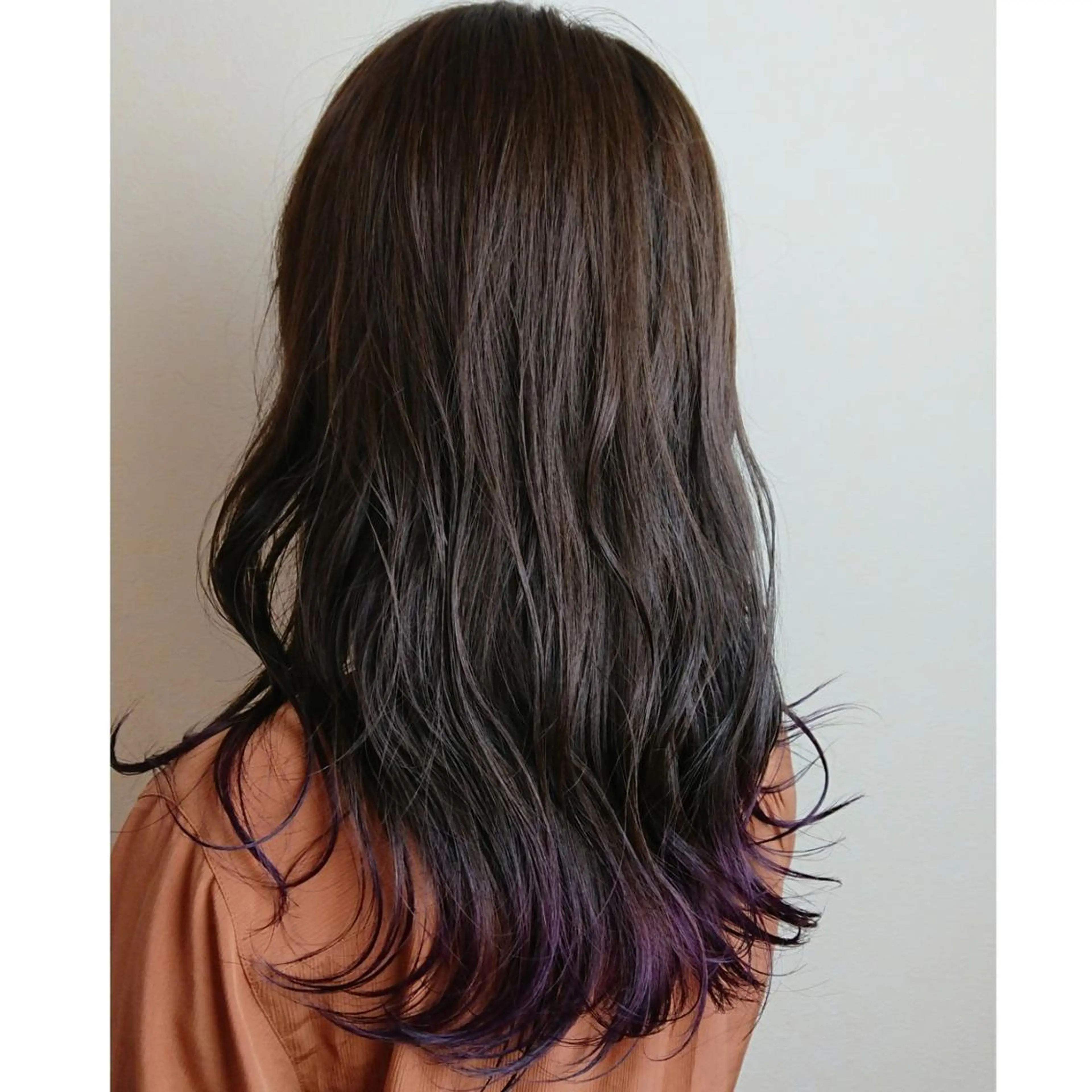 セミロング ヘアアレンジ カラー グラデ❣️インナー 派手髪Fumiyoのヘアスタイル