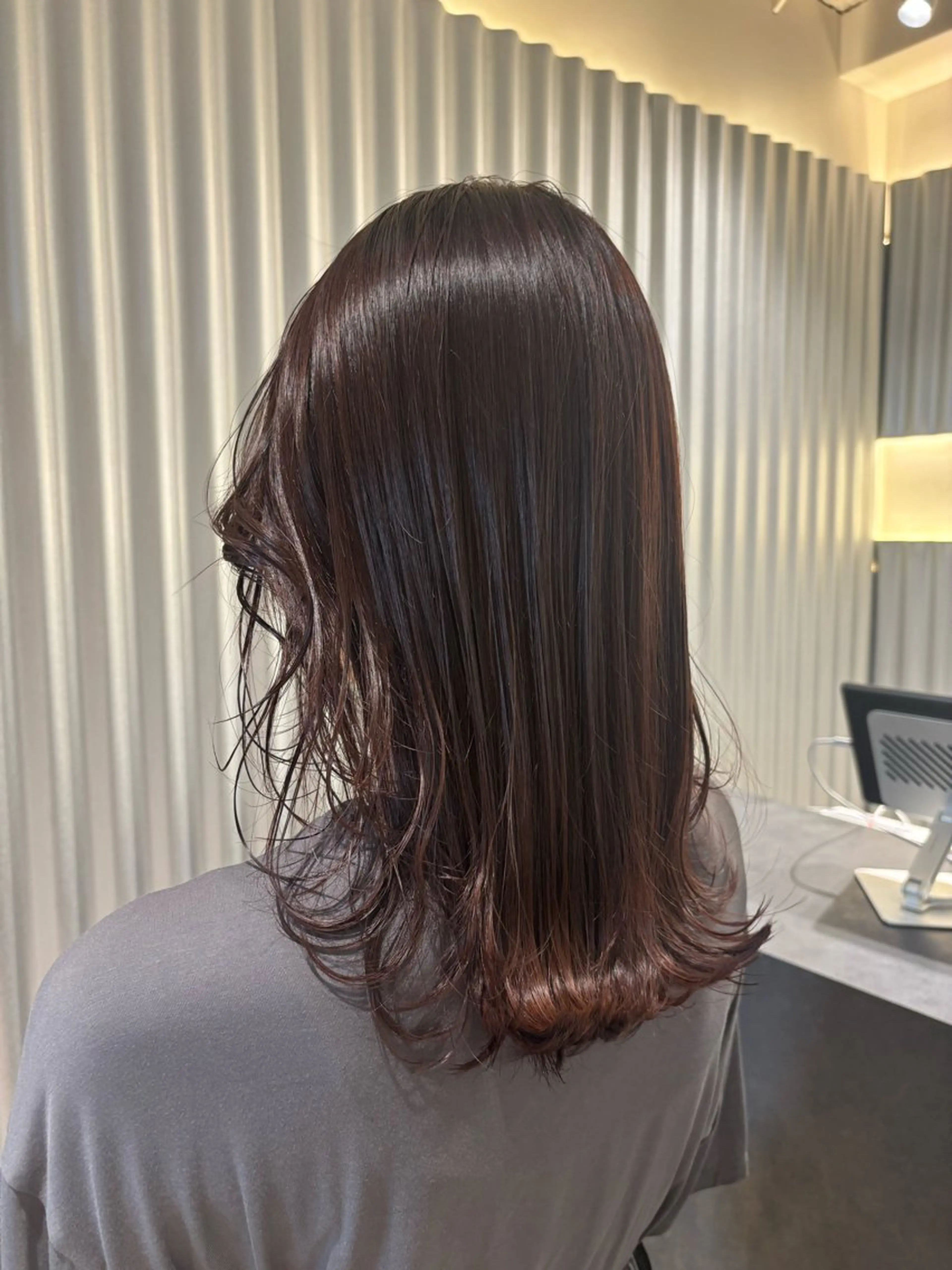 ミディアム カラー パーマ ヘアアレンジ トリートメント カット ヘアカラー トリートメント ヘッドスパ ヘアセット 押切 響　のヘアスタイル