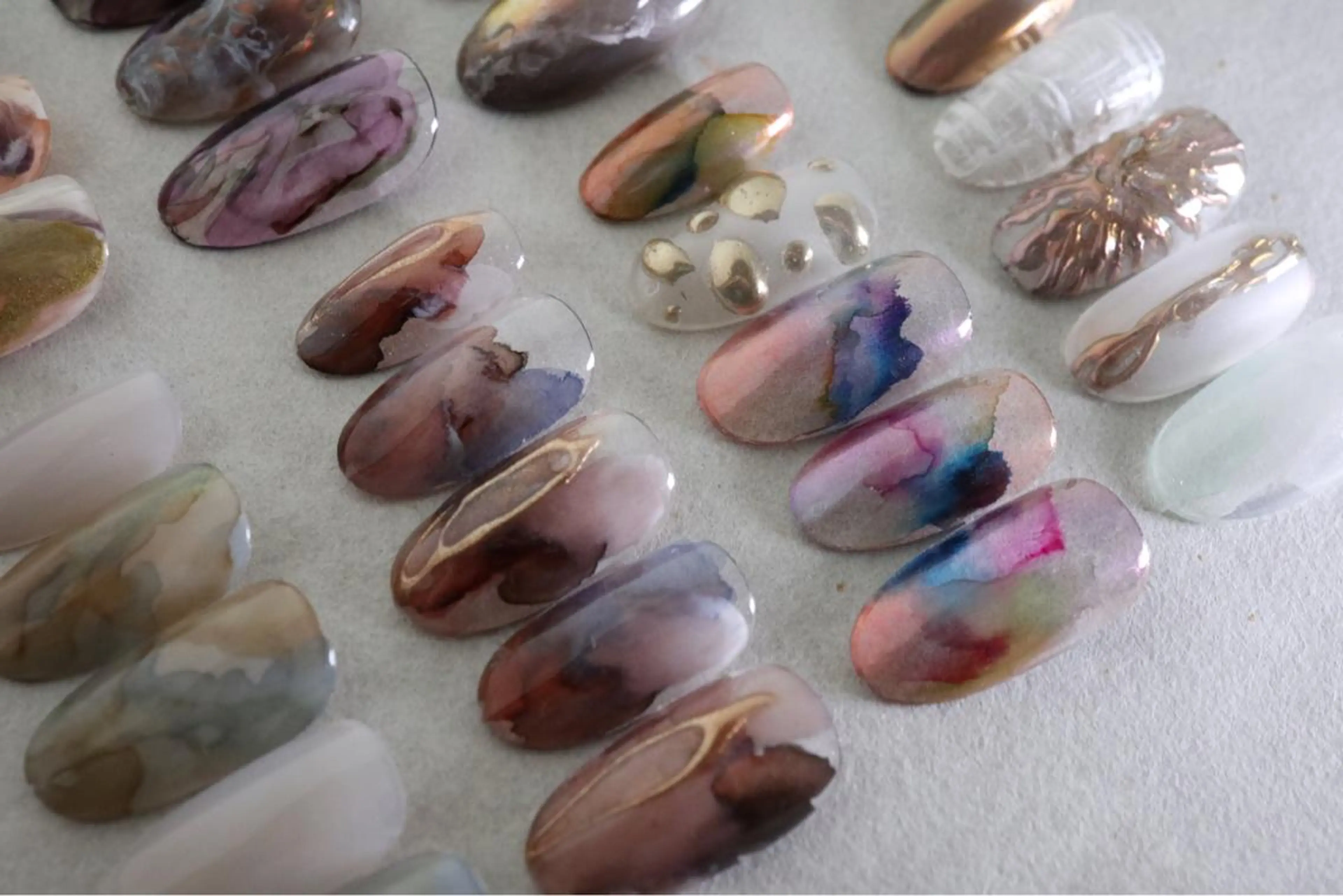 ネイル ニュアンスネイル スカルプネイル 小河 仁美のネイルデザイン