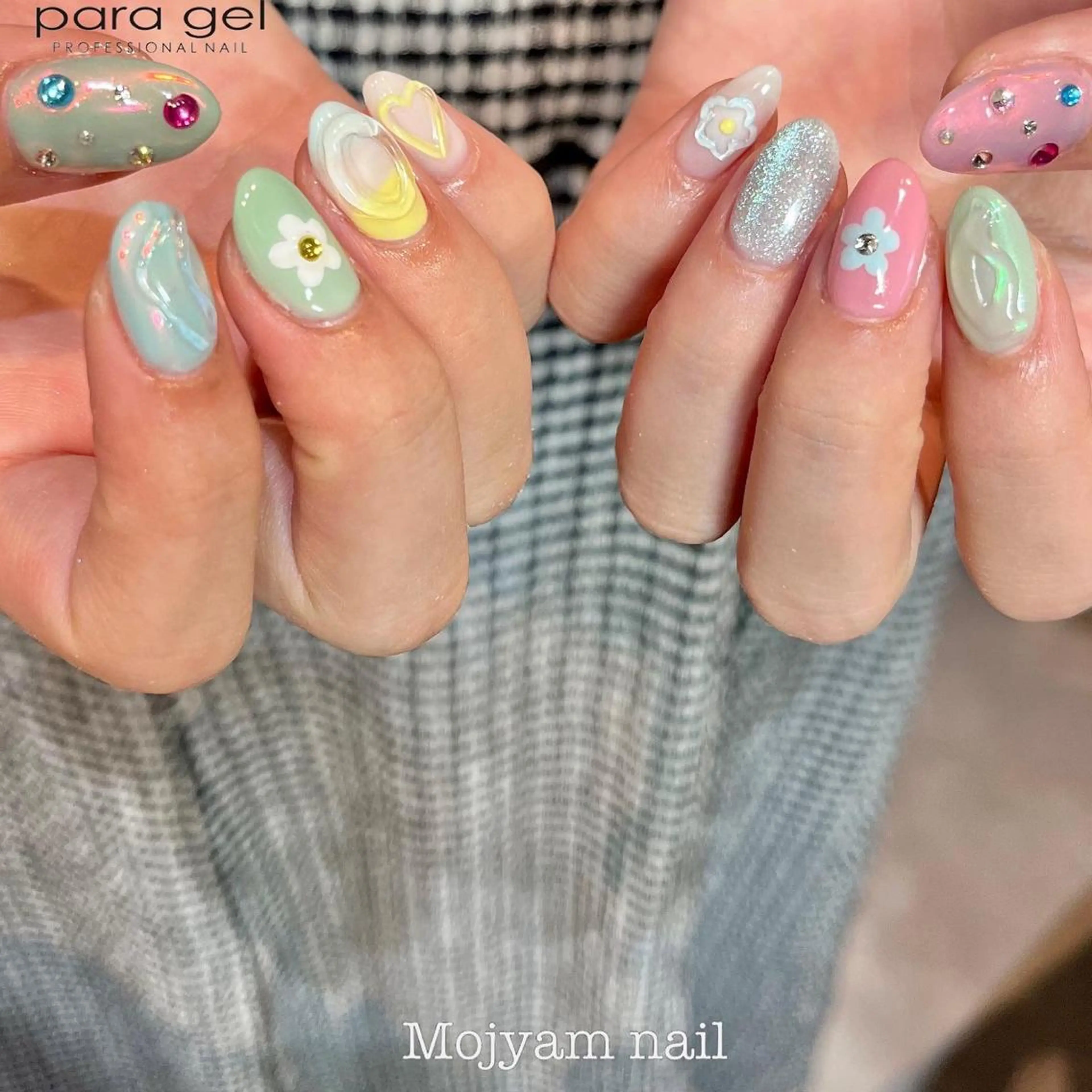 ネイル オーロラネイル 氷ネイル・うるうるネイル ニュアンスネイル ショートネイル 夏ネイル ハンドネイル Mojyam nail所属・松本 実咲のネイルデザイン