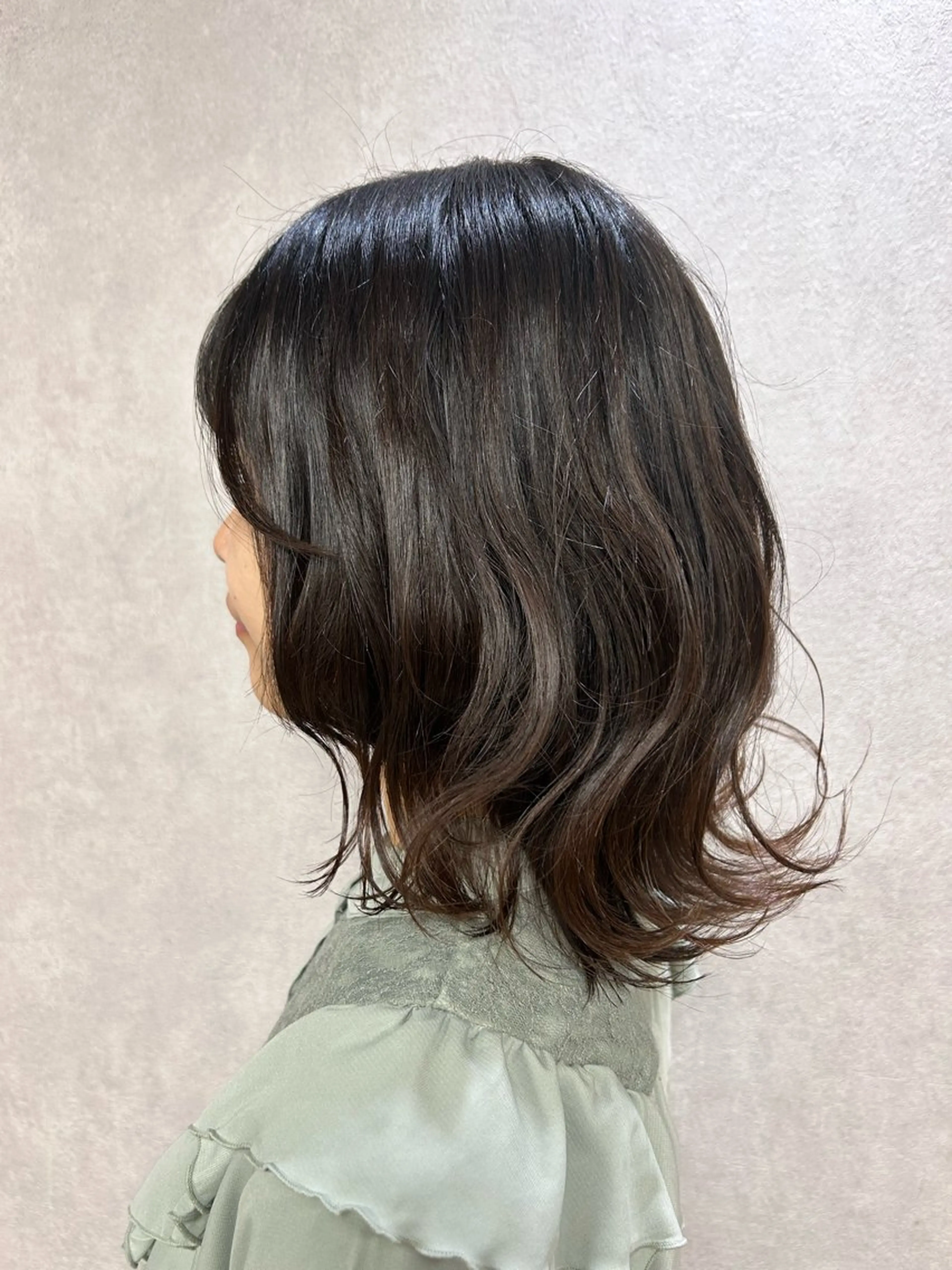ミディアム est 🫧miyuのヘアスタイル