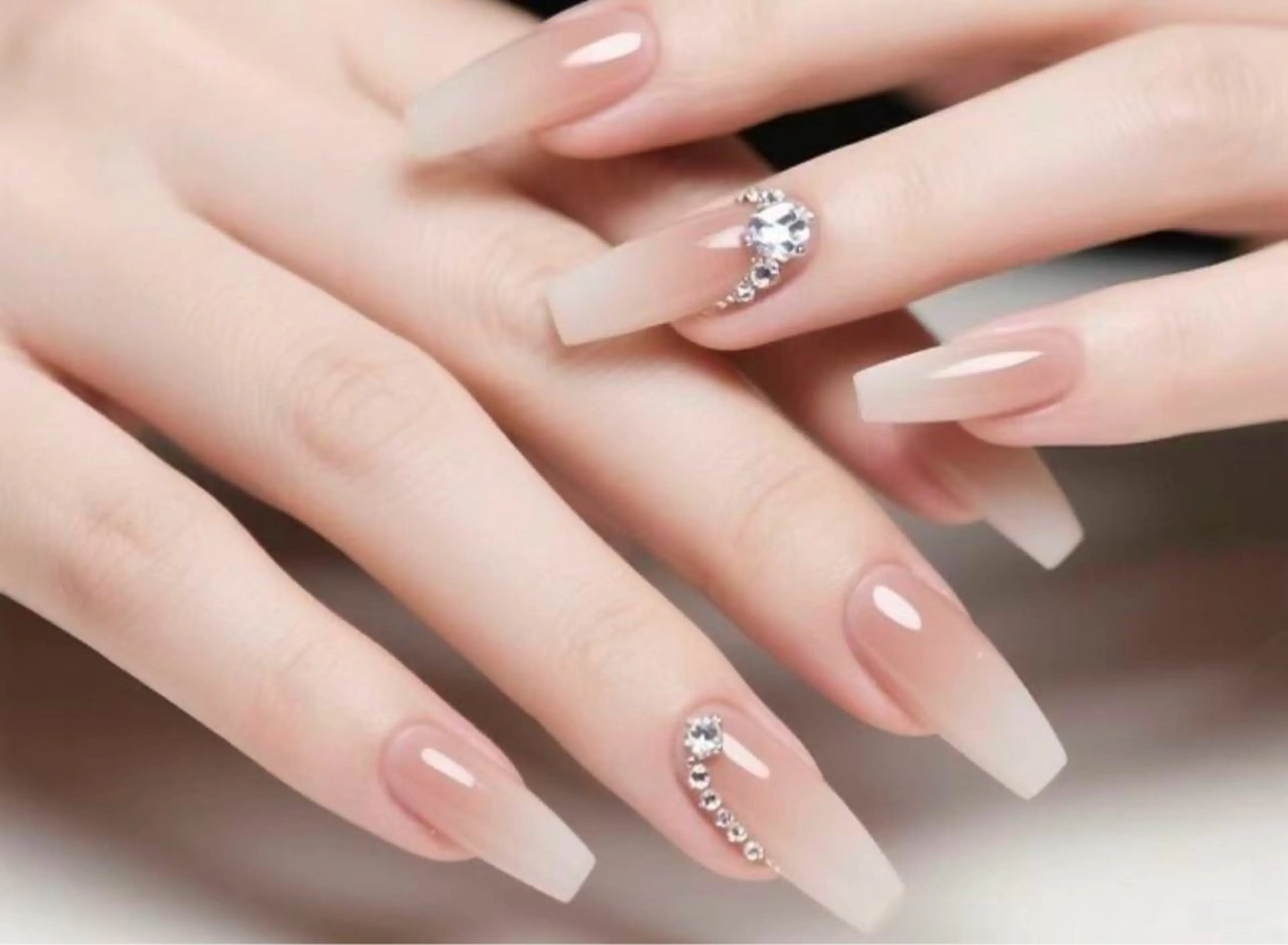 ネイル Nailsalon Linoa池袋所属・エン ホウヨウのネイルデザイン