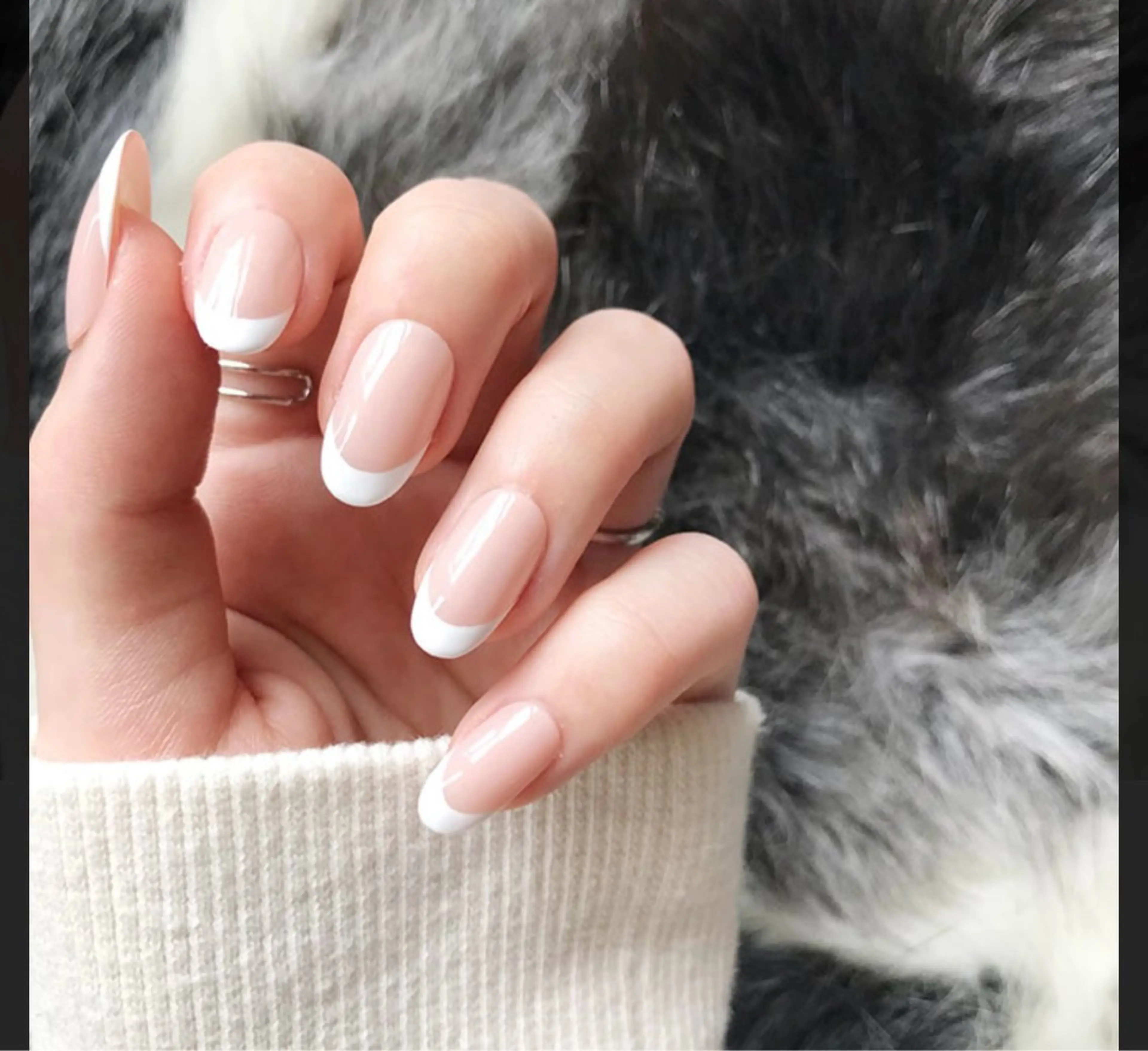 【平日限定】Jrネイリスト📣フレンチネイル💅✨ハンド【オフなし】※土日祝は＋500円の写真