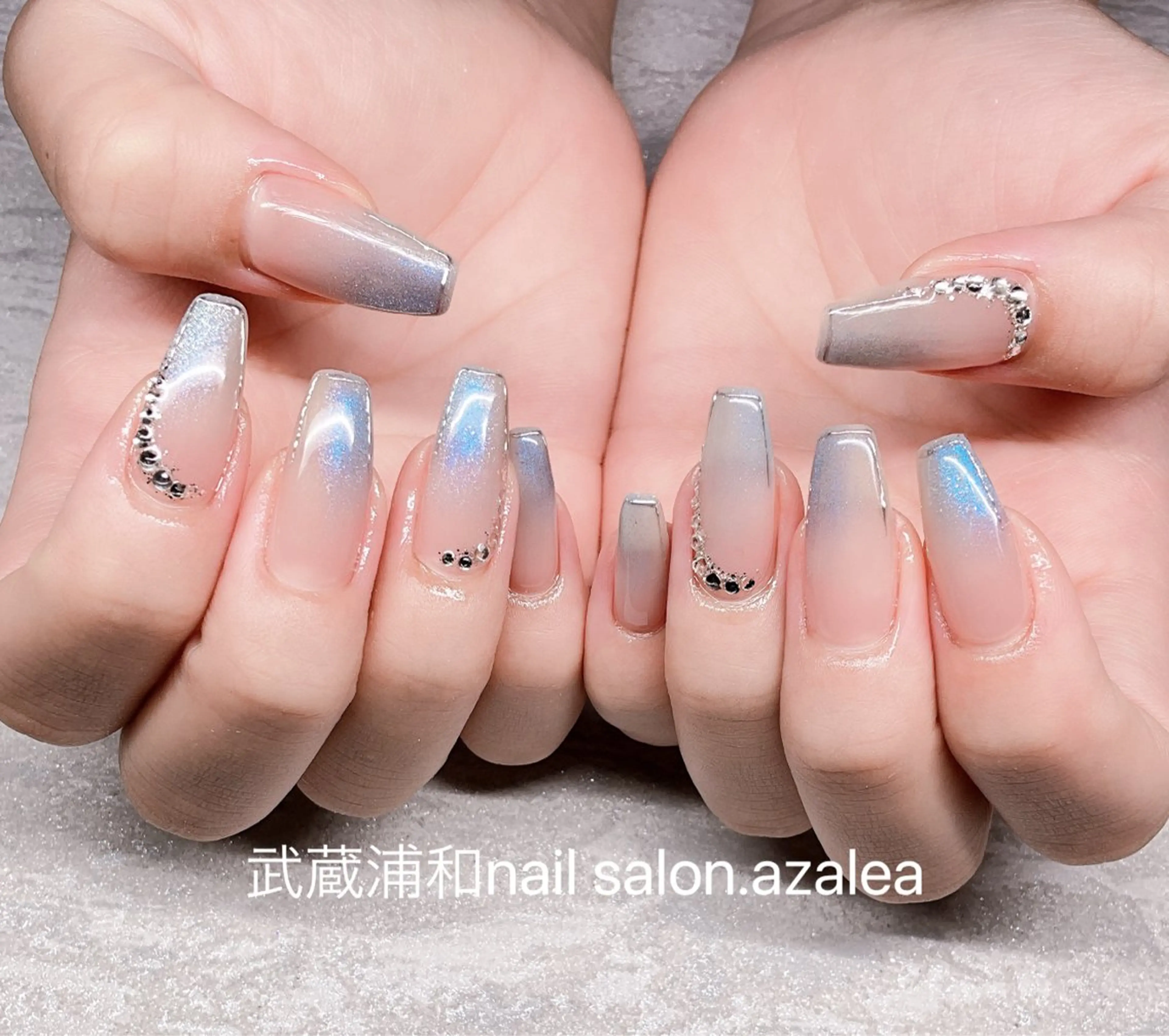 ネイル ハンドネイル R inのネイルデザイン